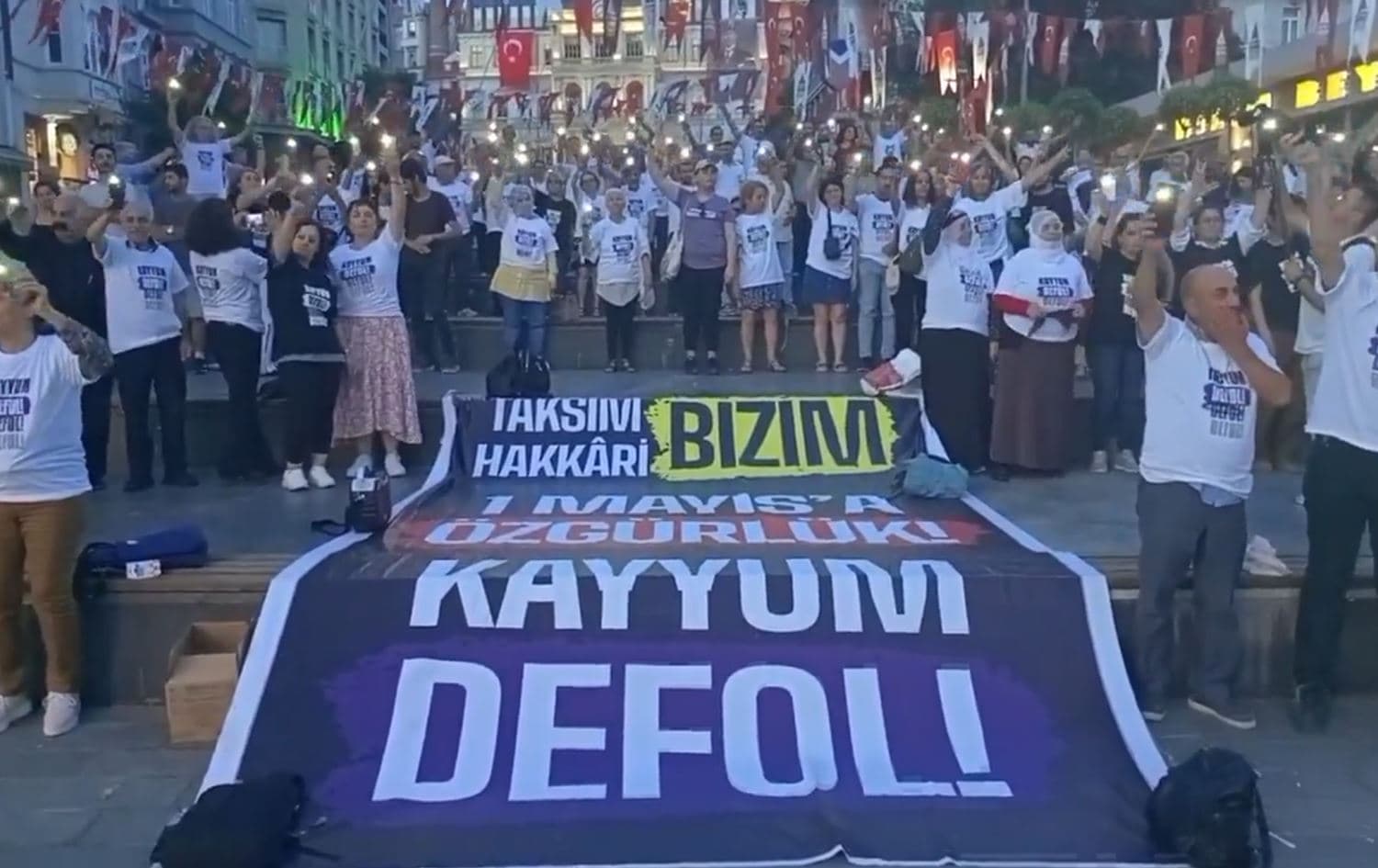 WAN- DEM Partî ber bi Colemêrgê ve dimeşe/Wêne: Ji videoya DEM Partiyê