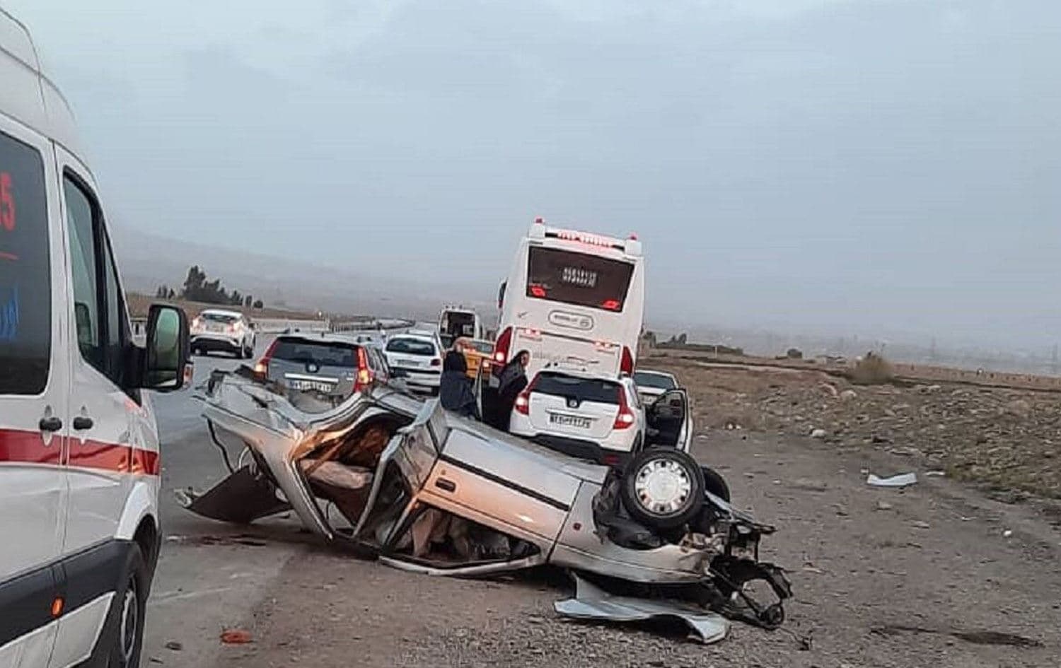 Li Urmiyeyê 3 otomobîl li hev qelibîn