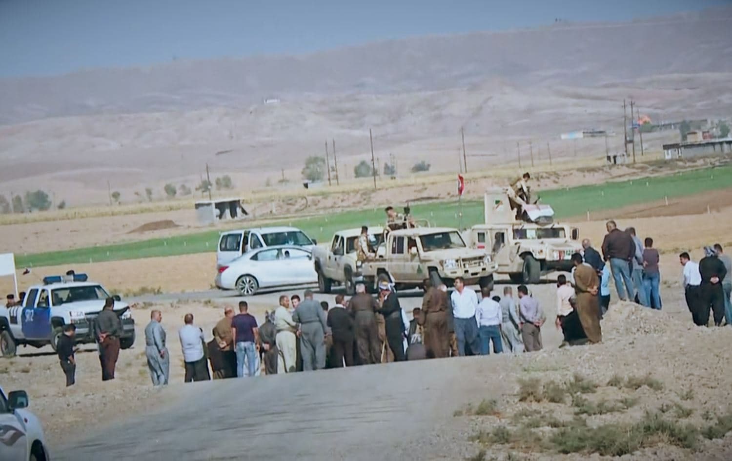 دیمەنی رێگری لە جووتیارانی کورد لە سەرگەڕان. وێنەکە بۆ روونکردنەوەی هەواڵەکەیە: ئەرشیڤی رووداو
