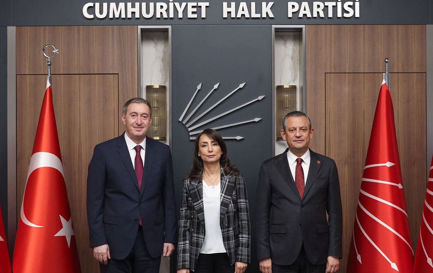 Tuncer Bakirhan, Tulay Hatimogullari û Ozgur Ozel / Wêne: AA