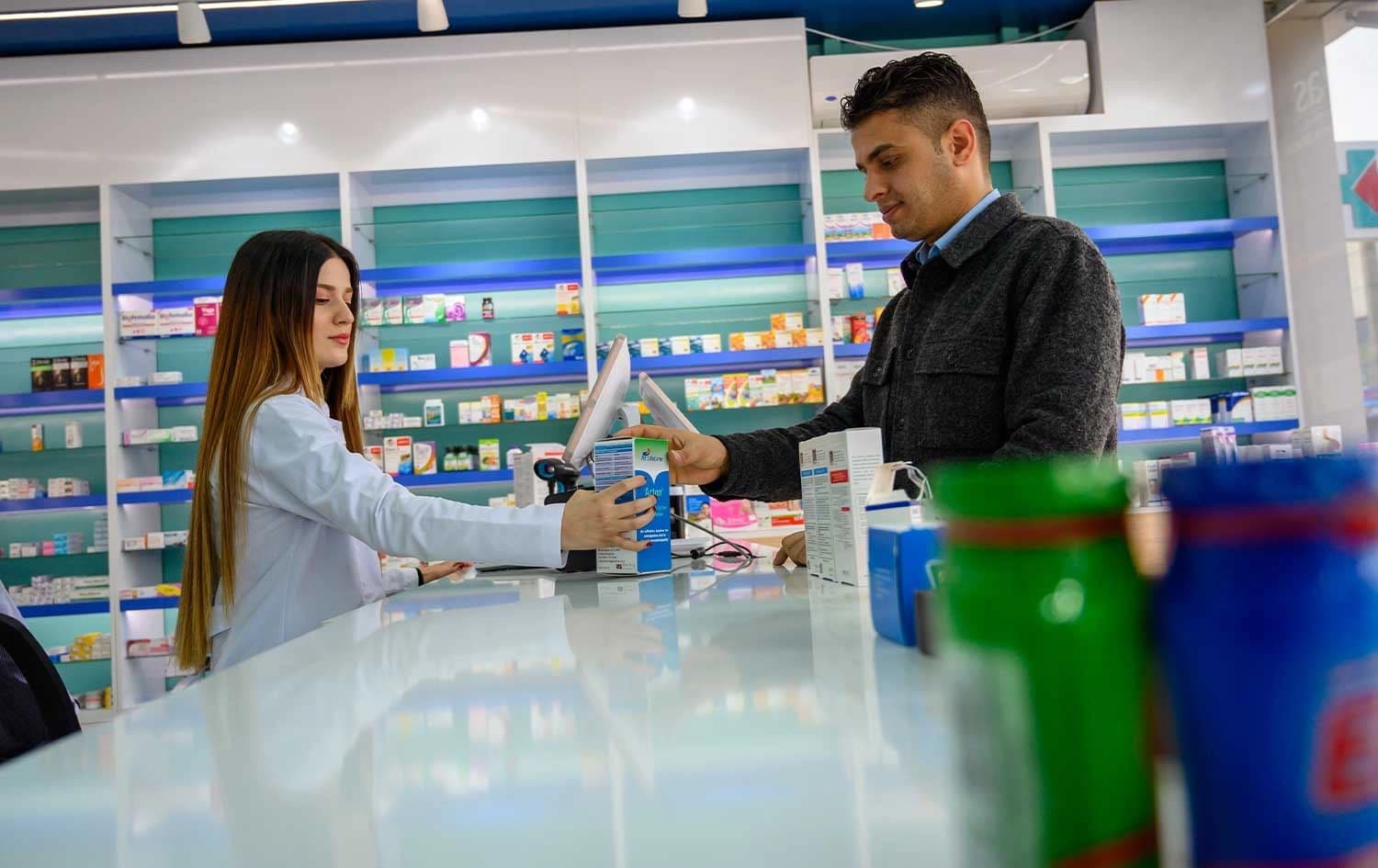 دەرمانخانەیەک لە پارێزگای هەولێر؛ وێنە: بڵند تاهیر - رووداو