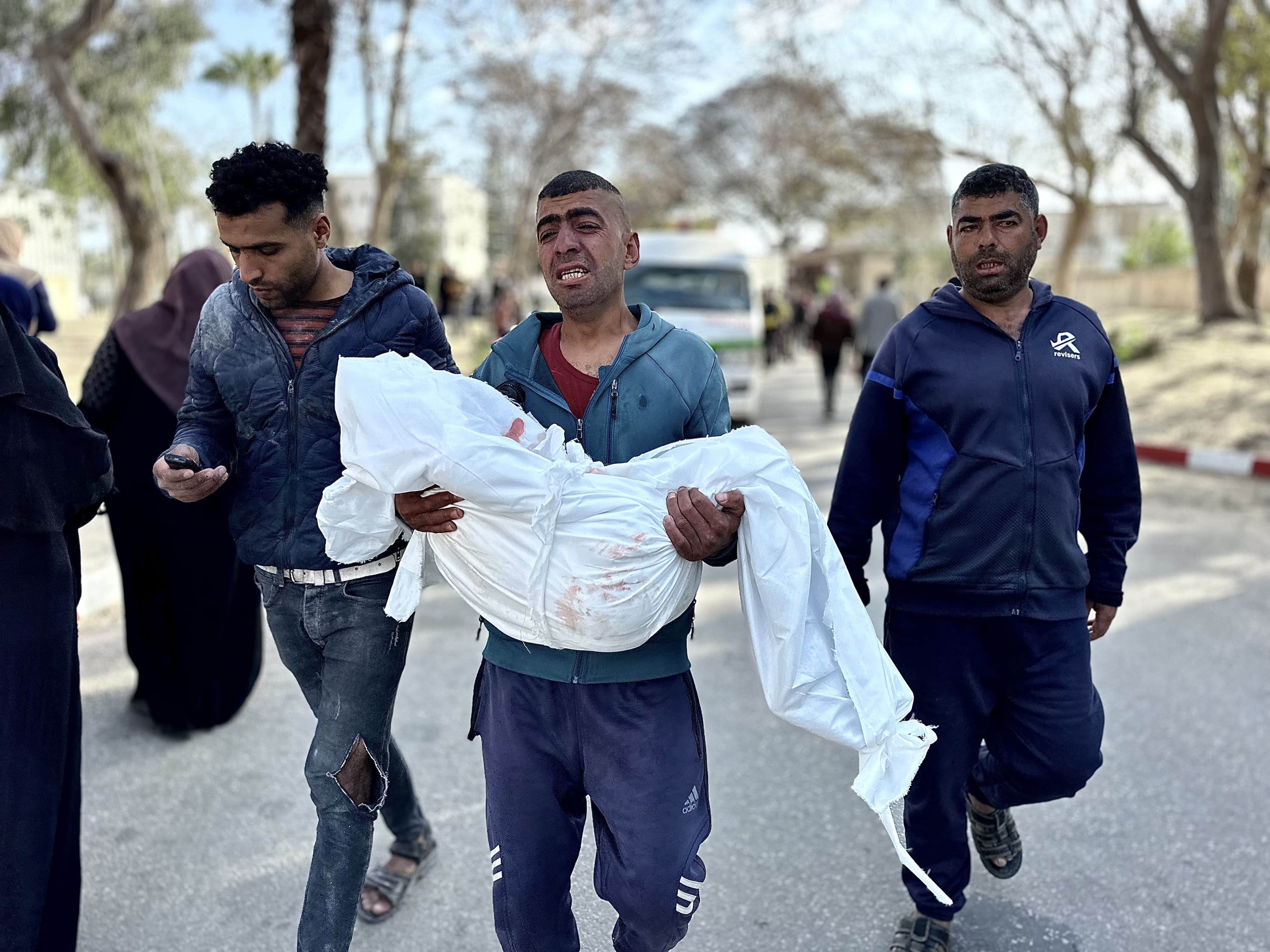İsrail'in Gazze Şeridi'ne başlattığı saldırılarda 342 kişi hayatını kaybetti Foto: AA
