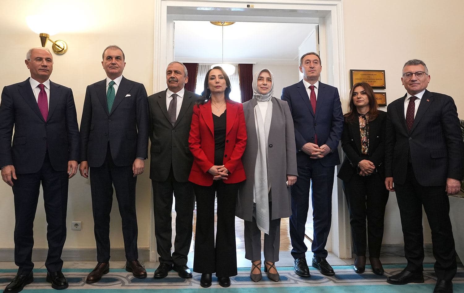 Ak Parti ve DEM Parti yetkilileri geçen hafta görüşmüştü. / AAFoto: AA