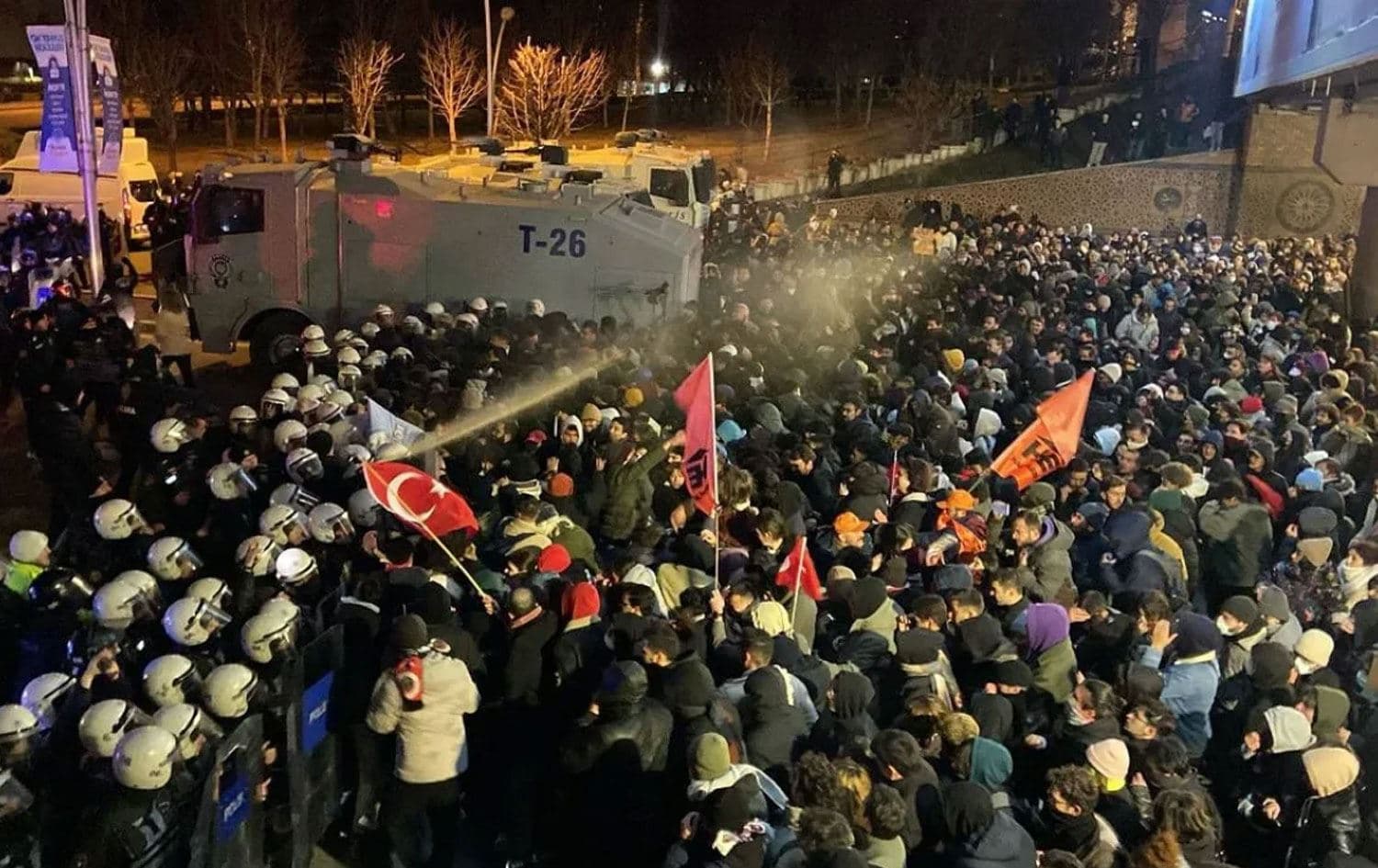 Xwenîşandaneke li Stenbolê ya ji bo Îmamoglu / Wêne: Arşîv 