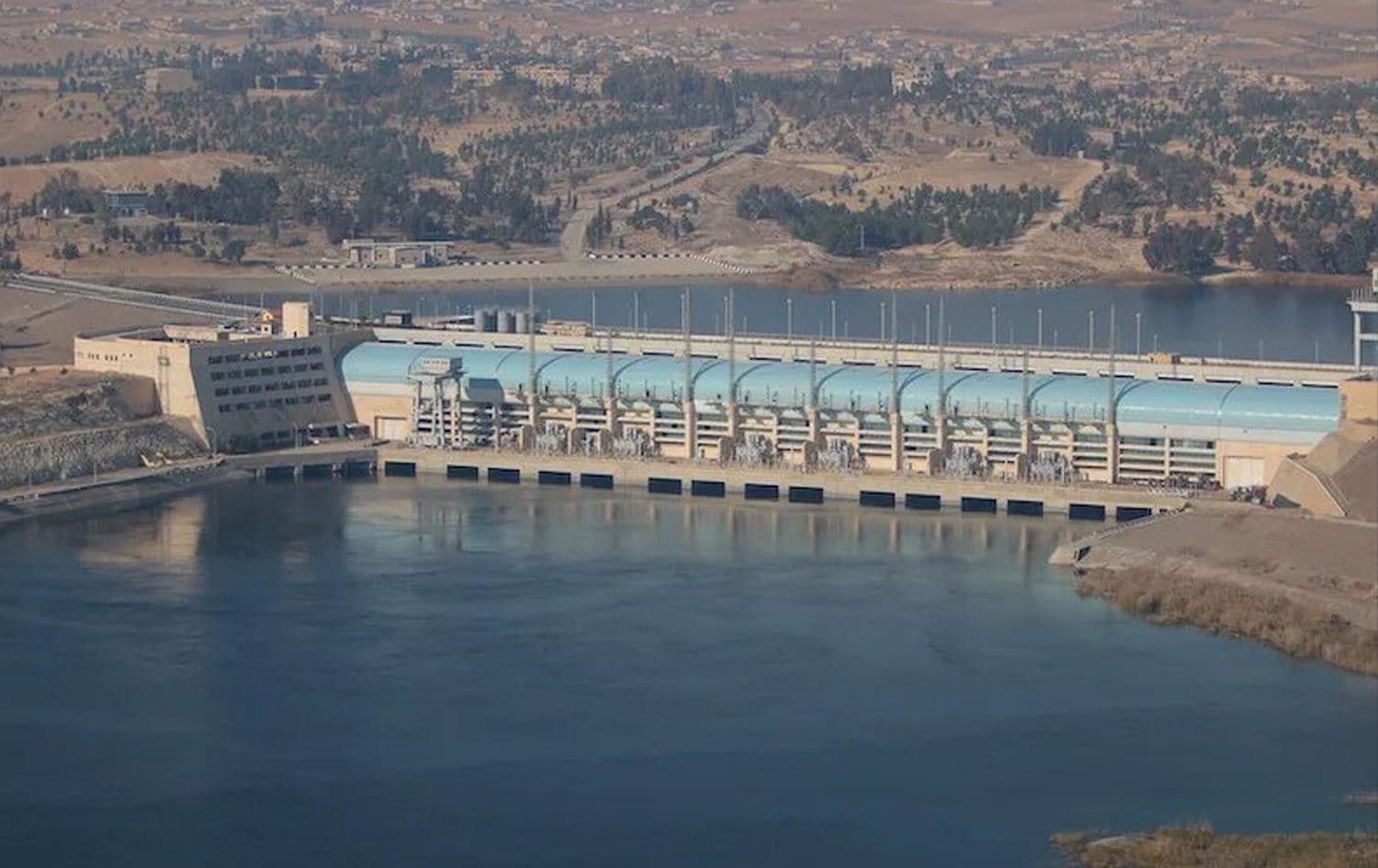 بەنداوی تشرین. 