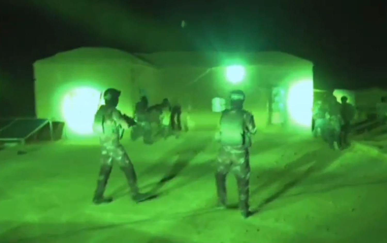 Asayîş li pey şaneyên razayî yên DAIŞê ye / Wêne: Asayîş 