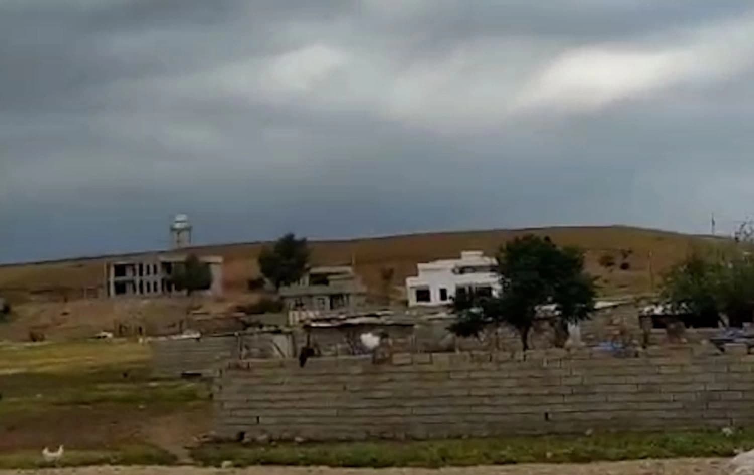 گوندی ساڵەیی لە سنووری ئاکرێ