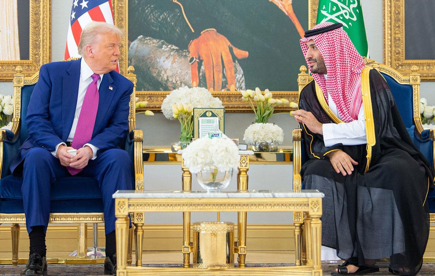 Trump, Veliaht Prens Selman ile Kraliyet Divanı'nda bir araya geldi. / Foto: AA