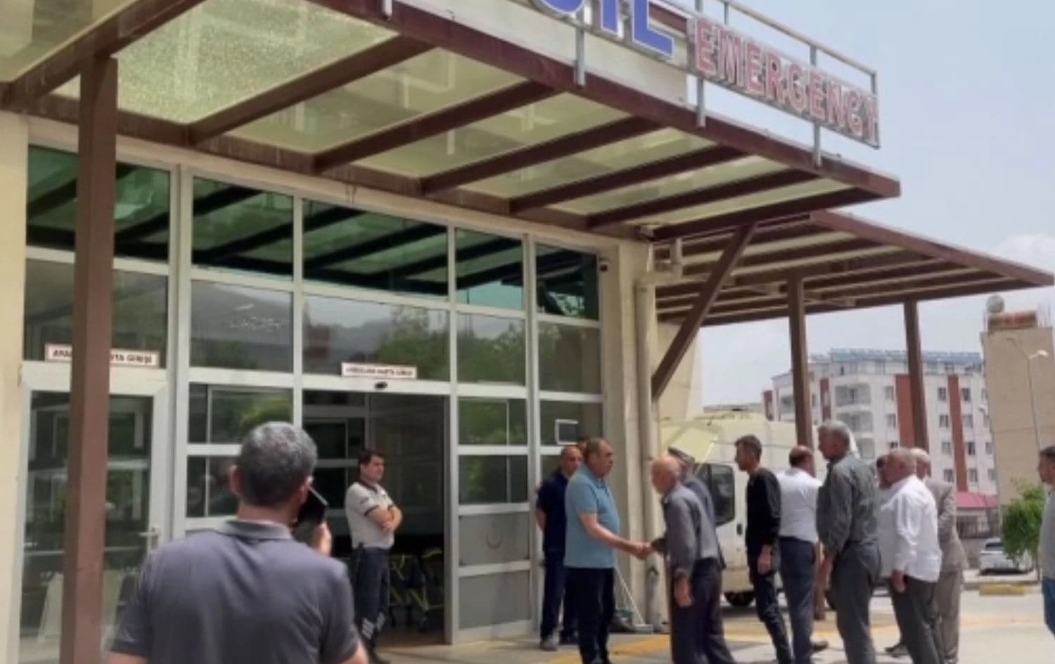 Xizmên wan çûn nexweşxaneyê / Wêne: Ji ber dîmenên AAyê