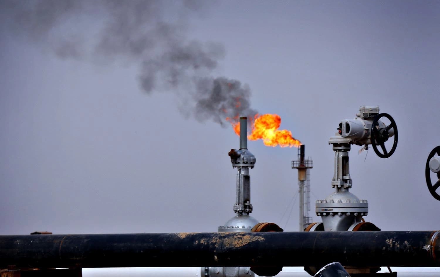 کێڵگەیەکی نەوت لە عێراق. وێنە: AFP