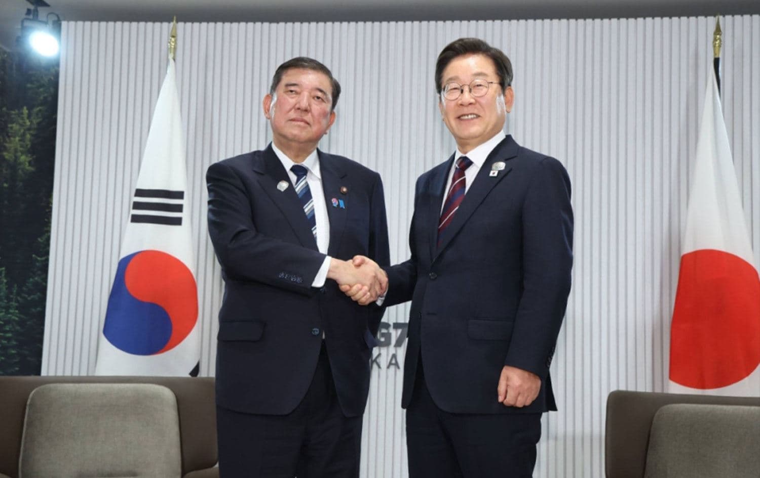 Güney Kore Devlet Başkanı Lee Jae-myung ile Japonya Başbakanı İşiba Şigeru Kanada'daki G-7 zirvesinde görüştü