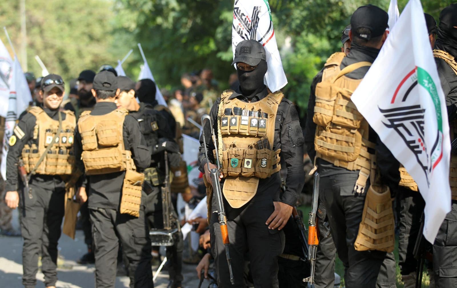چەند چەکدارێکی حەشدی شەعبی 