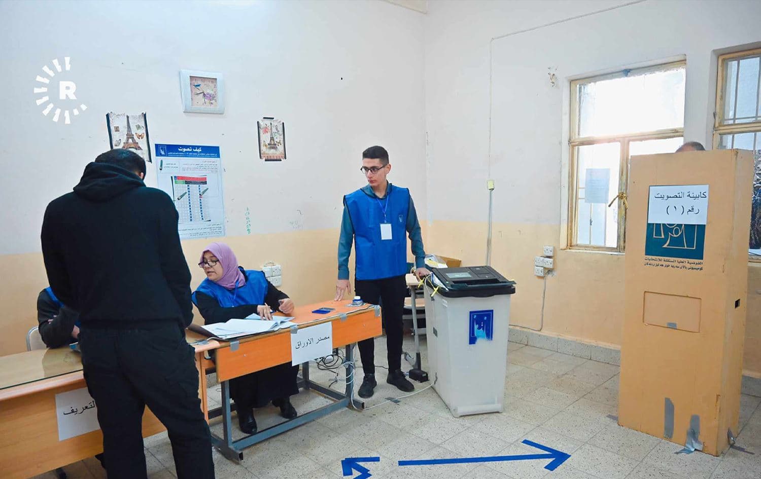 بنکەیەکی دەنگدان لەنێو قوتابخانەیەک. وێنە: بڵند تاهیر- رووداو