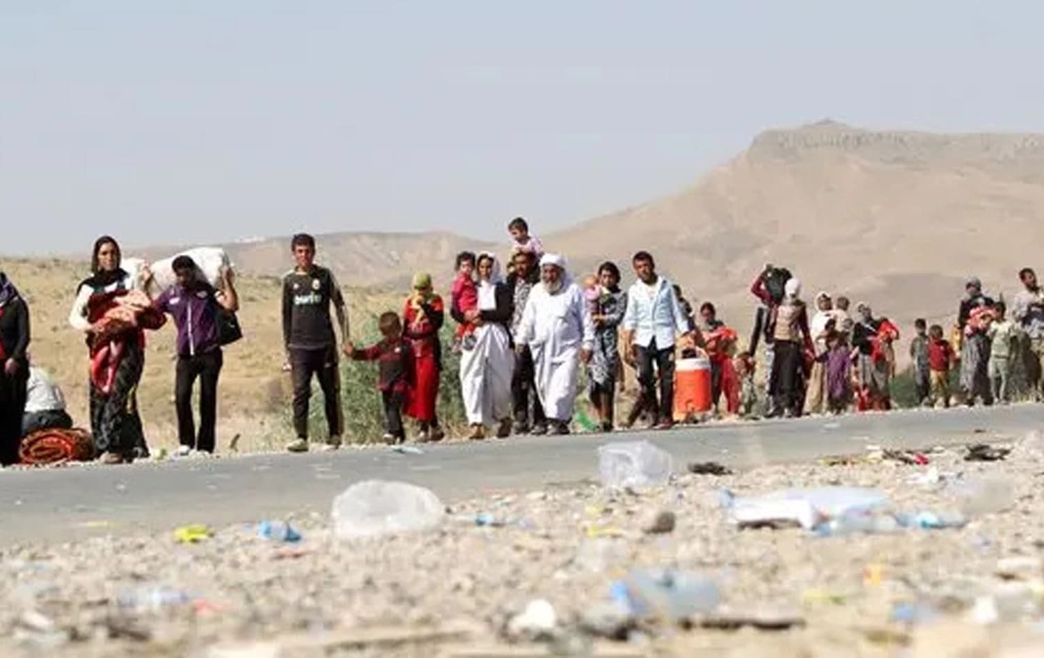 کۆڕەوی کوردانی ئێزدی و هەڵاتنیان بۆ رۆژئاوای کوردستان لەکاتی هێرشی داعش بۆ سەر شنگال.