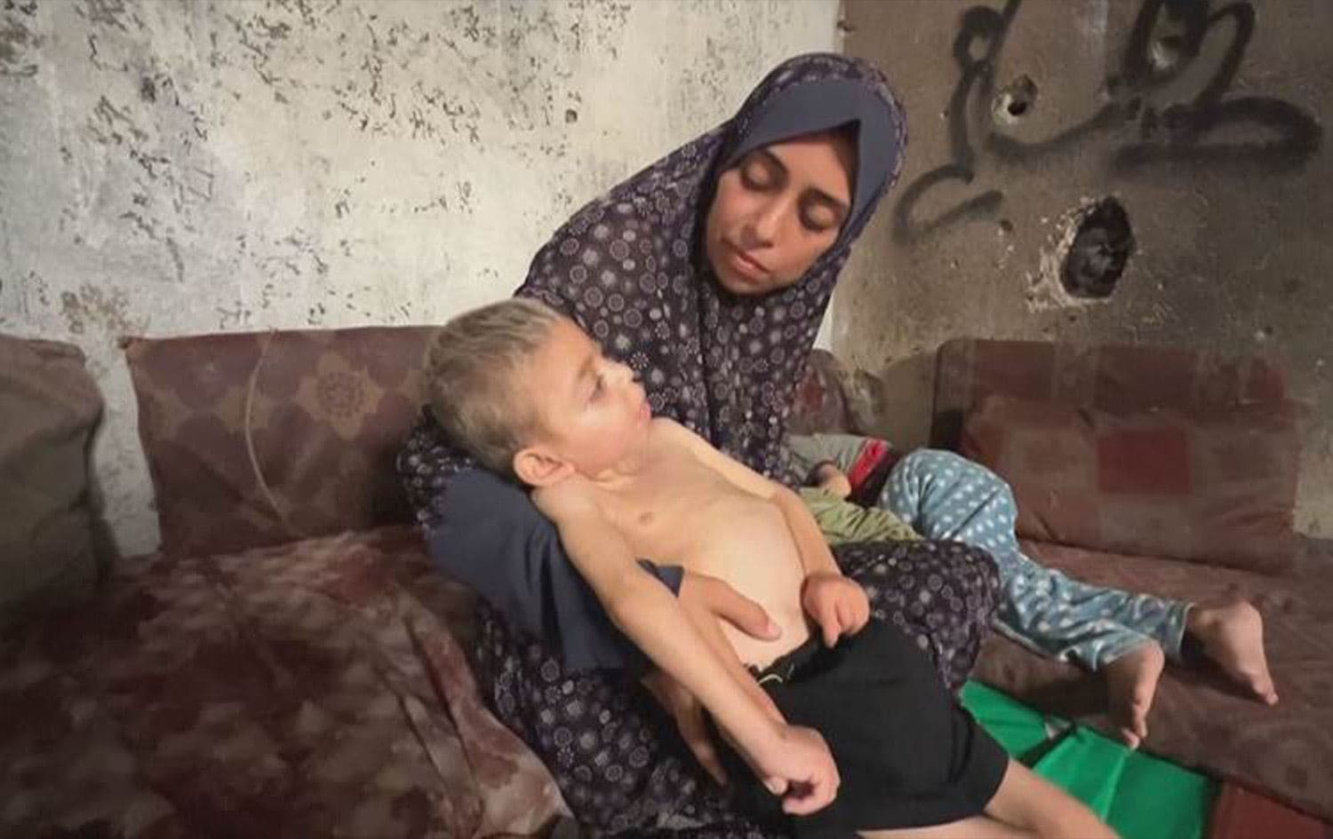 Gazze'nin sessiz çığlığı: Çocuklar abluka altında açlıkla can veriyor