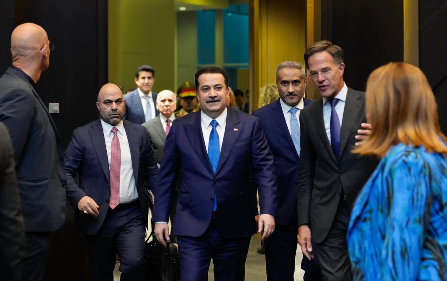 محەممەد شیاع سوودانی، سەرۆکوەزیرانی عێراق و مارک رووتە، سکرتێری گشتیی ناتۆ.