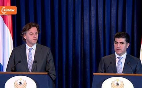 Dutch Foreign Minister Albert Koenders (left) and Kurdistan Region Prime Minister Nechirvan Barzani addressing reporters. 