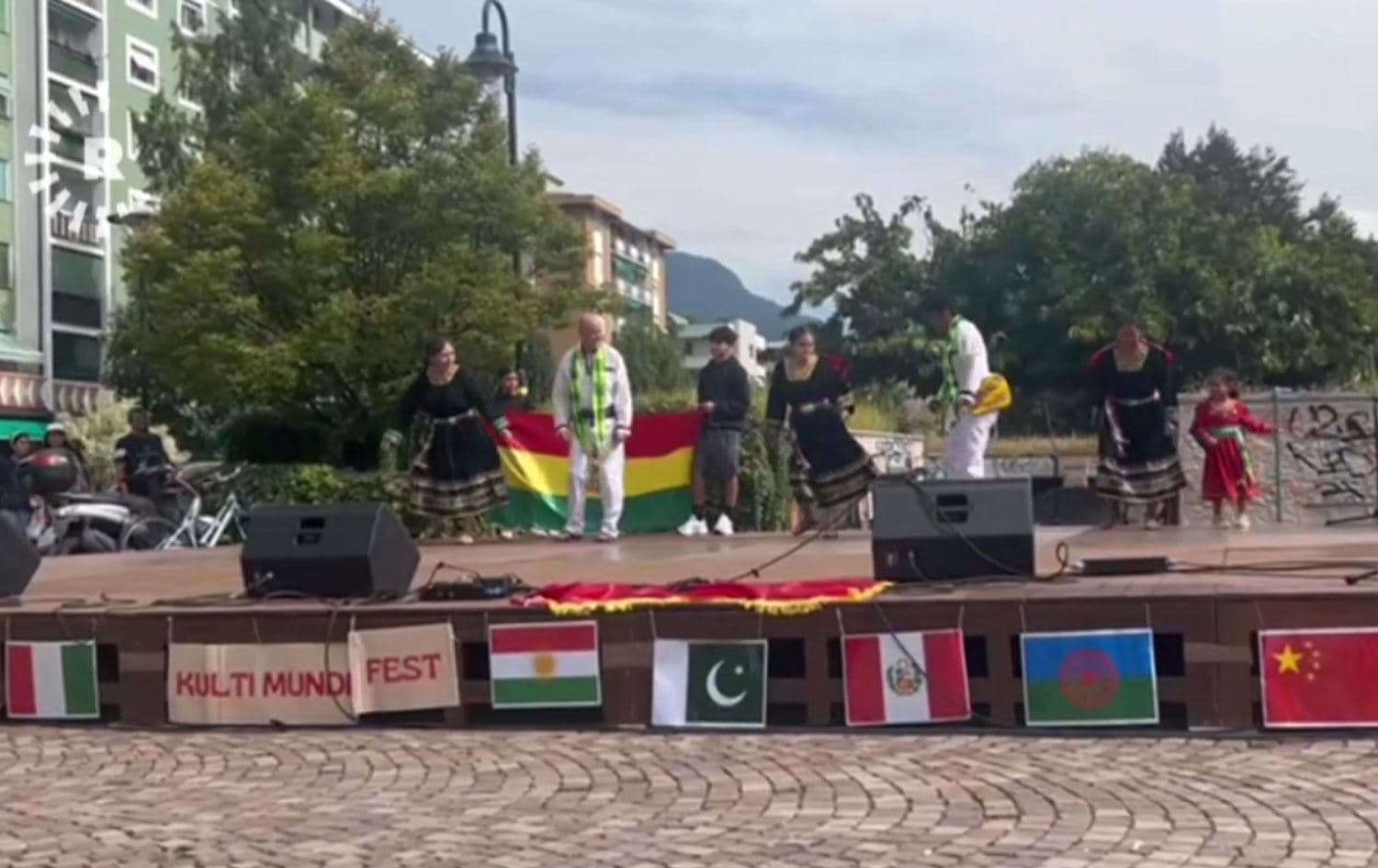 ÎTALYA - Kurdan mohra xwe li Festîvala Gelan da