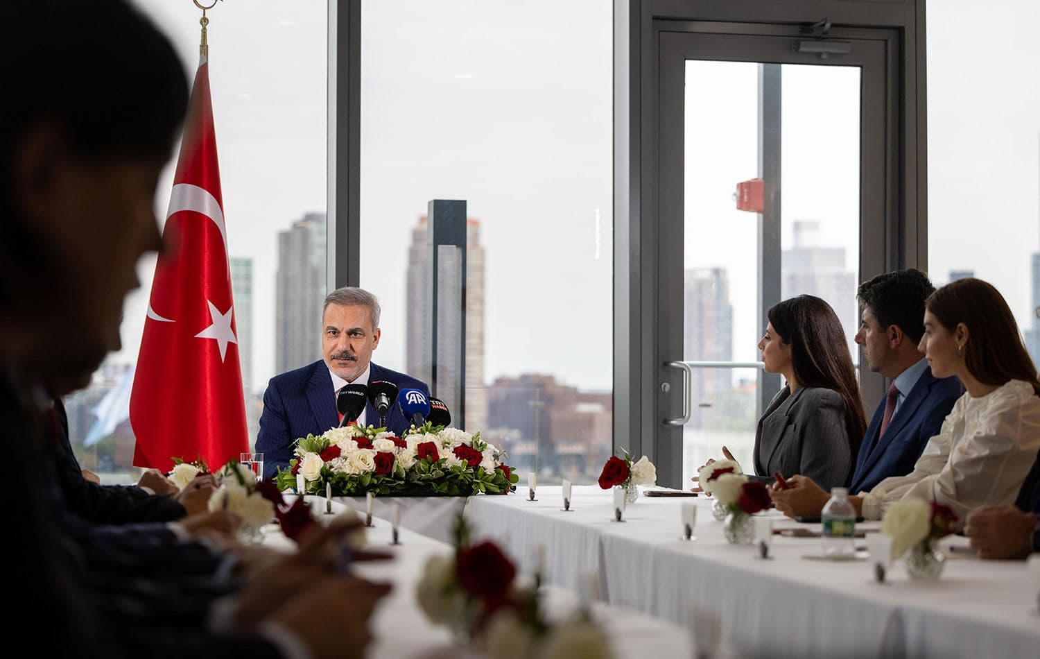 Türkiye Dışişleri Bakanı Hakan Fidan,  BM 80. Genel Kurulu kapsamında bulunduğu New York'ta basın mensuplarıyla bir araya geldi. / AA