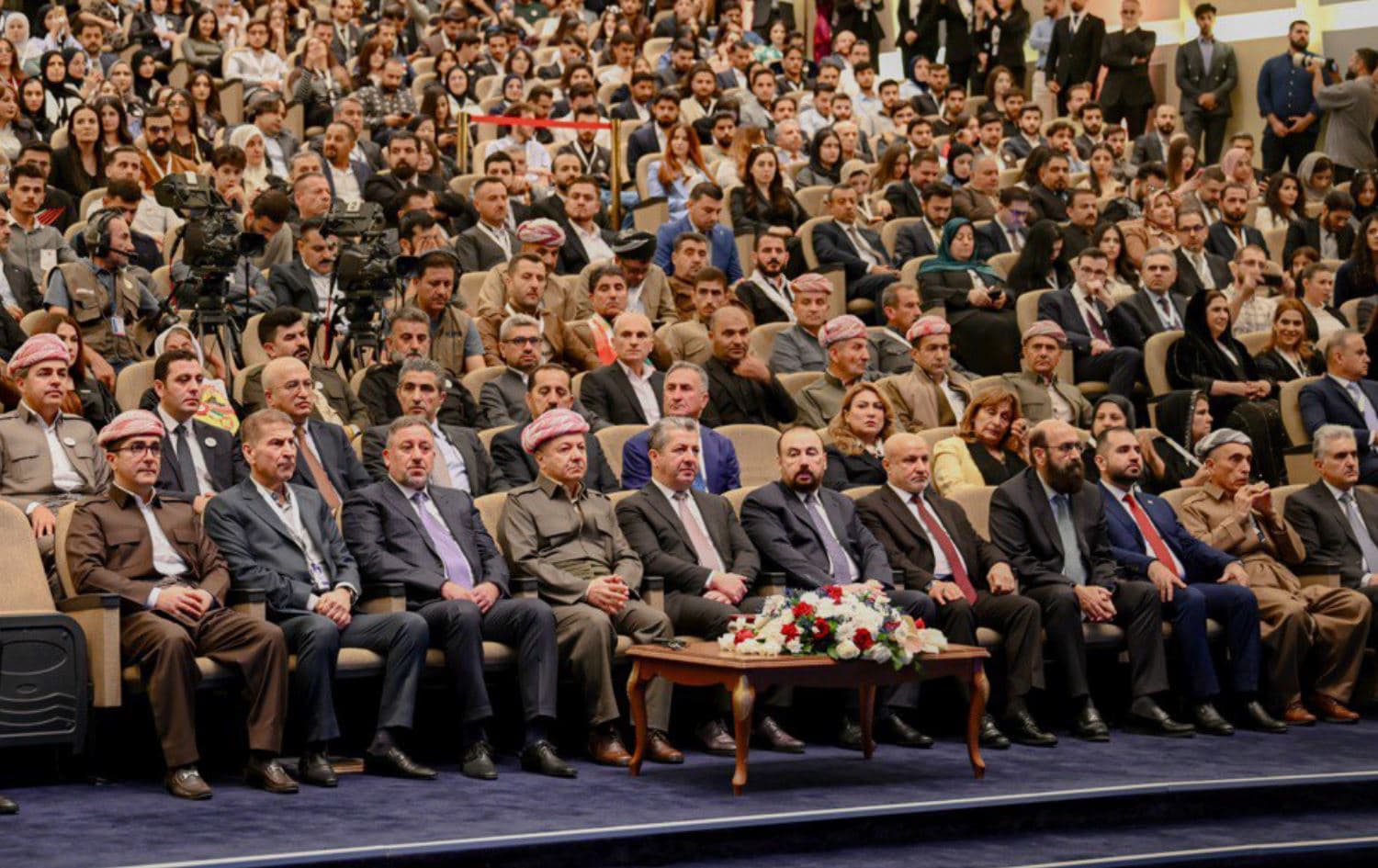  ئامادەبوونی سەرۆک بارزانی، مەسرور بارزانی و ژمارەیەک بەرپرسی عێراقی لە کۆنفرانسی جینۆسایدی گەلی کورد لە زانکۆی دهۆک