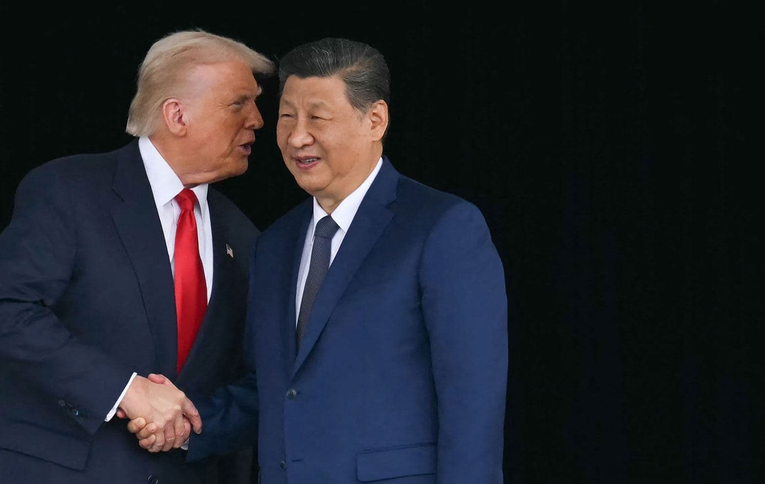 Trump, Çin Devlet Başkanı Şi Cinping ile Güney Kore'de buluştu. / Foto: ANDREW CABALLERO-REYNOLDS / AFP