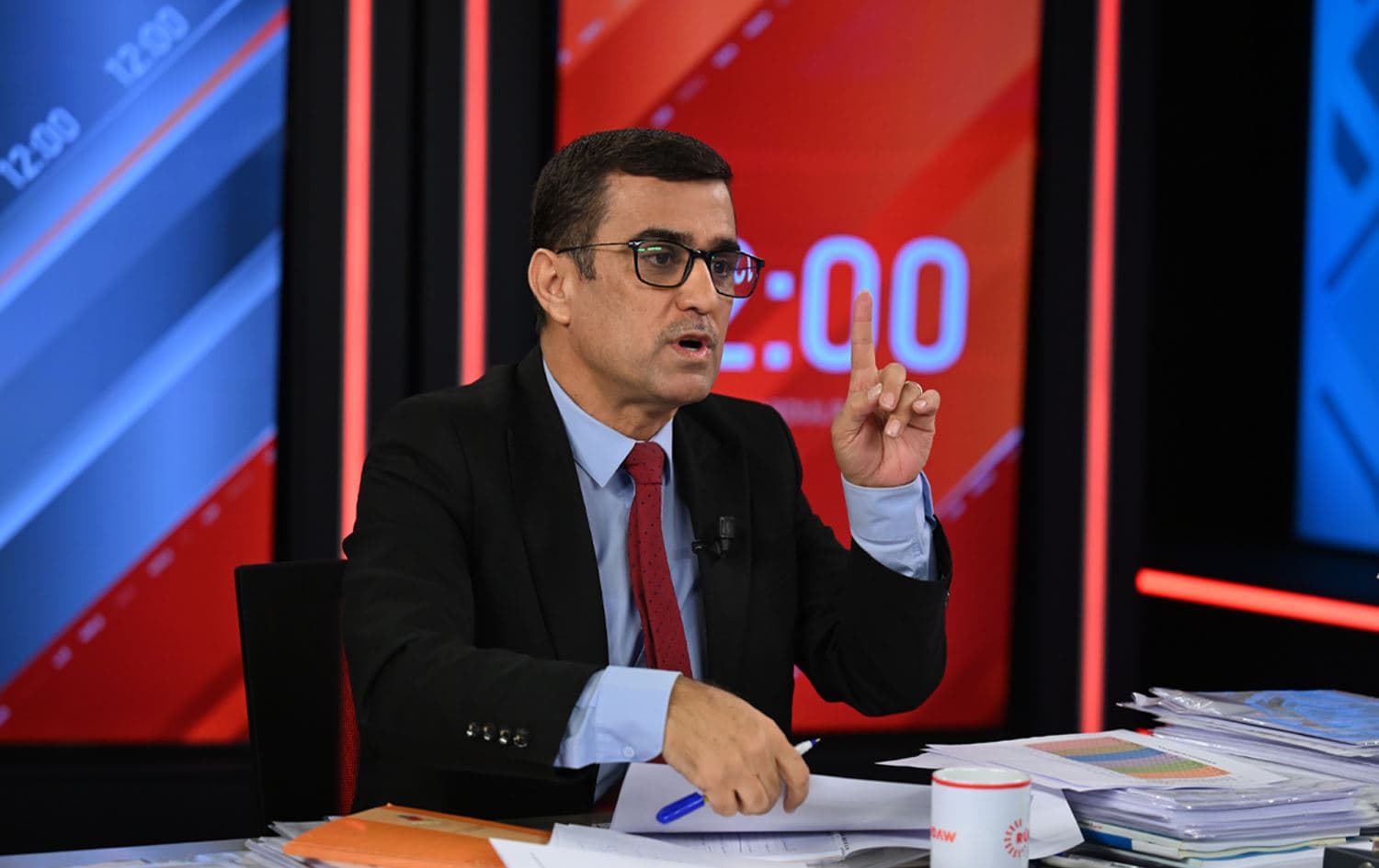 د. سەروەر عەبدولڕەحمان لە دیبەیتەکەی رووداو. 