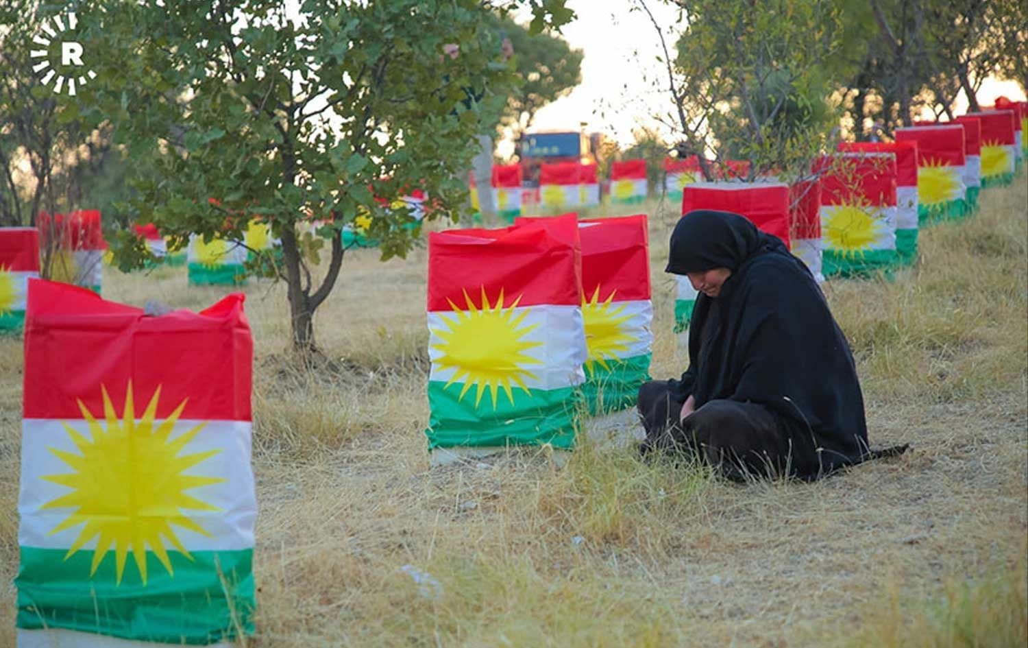 گریانی ژنێک لە گۆڕستانی ئەنفالی بارزانییەکان