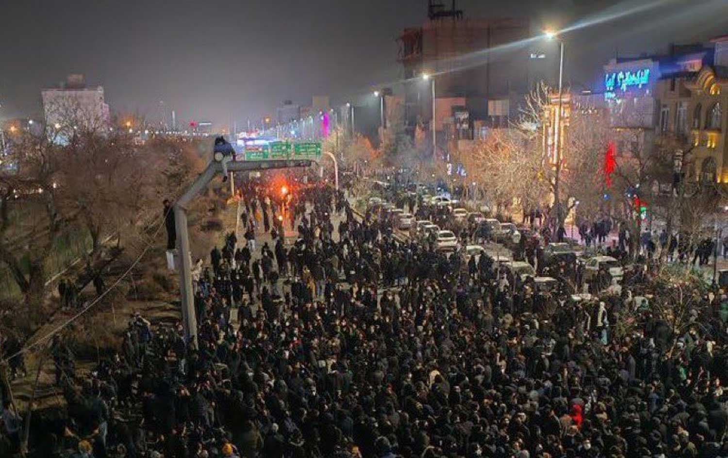 خۆپێشاندانەکانی ئێران