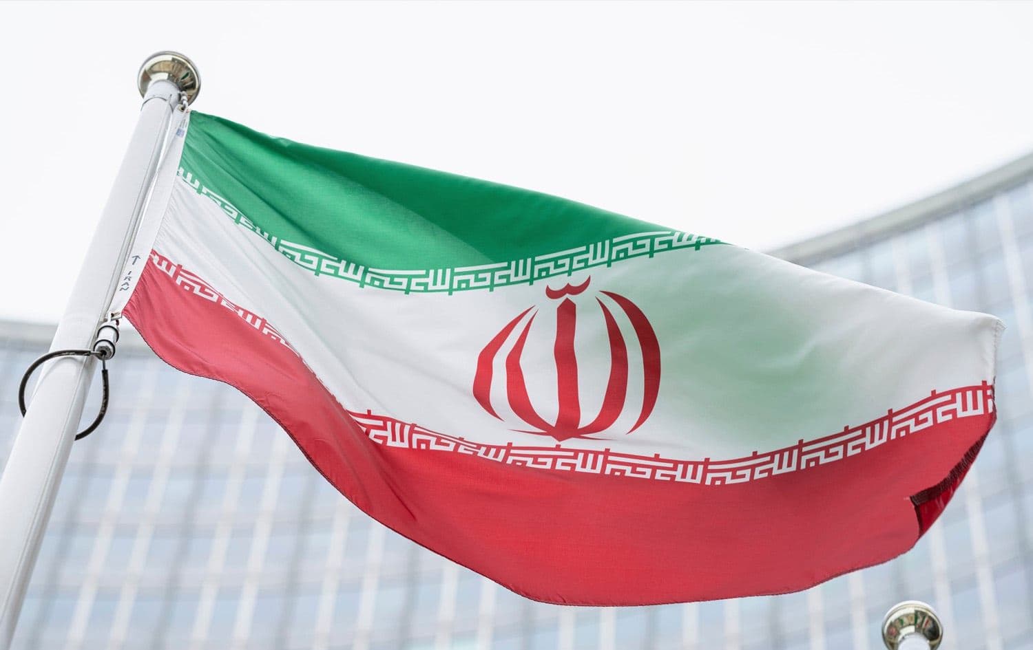 بەهۆی پشتیوانی لە خۆپێشاندانەکان؛ ئێران دۆسیە بۆ 15 ئەکتەر و وەرزشوان دەکاتەوە