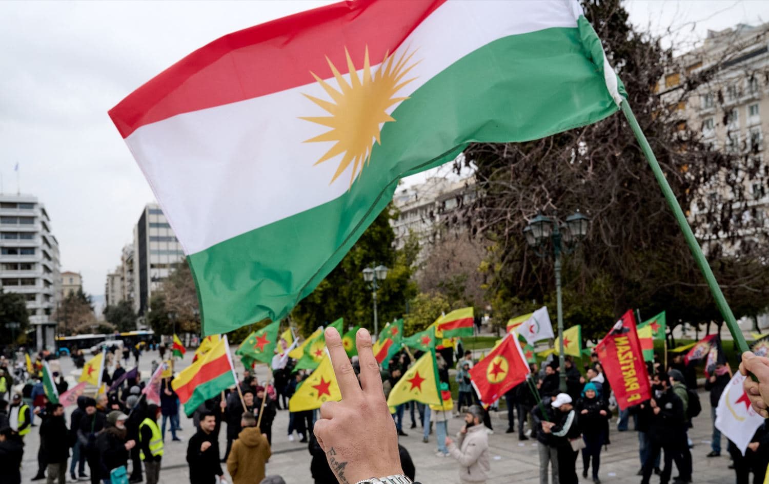 خۆپێشاندان لە یۆنان بۆ پشتیوانی لە رۆژئاڤای کوردستان. وێنە: AFP