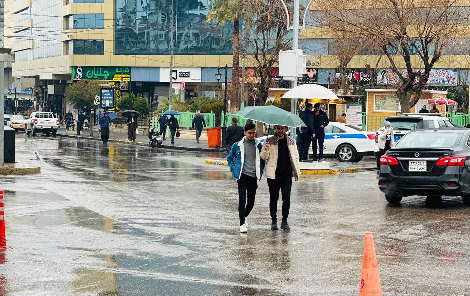 دیمەنێکی کاتی بارانبارین لە سلێمانی؛ وێنە: پێشەوا بەختیار - ئەرشیڤی رووداو