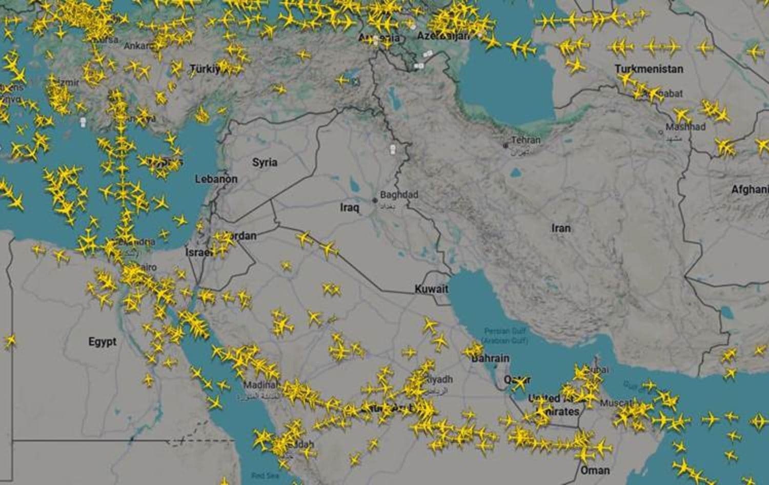 دیمەنی ئاسمانی عێراق لەسەر نەخشەی flightradar24