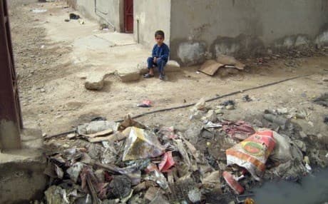 Oil-rich Iraq has been bled by rampant government corruption, where many in the Iraqi capital live in poverty and without basic services. AFP photo.