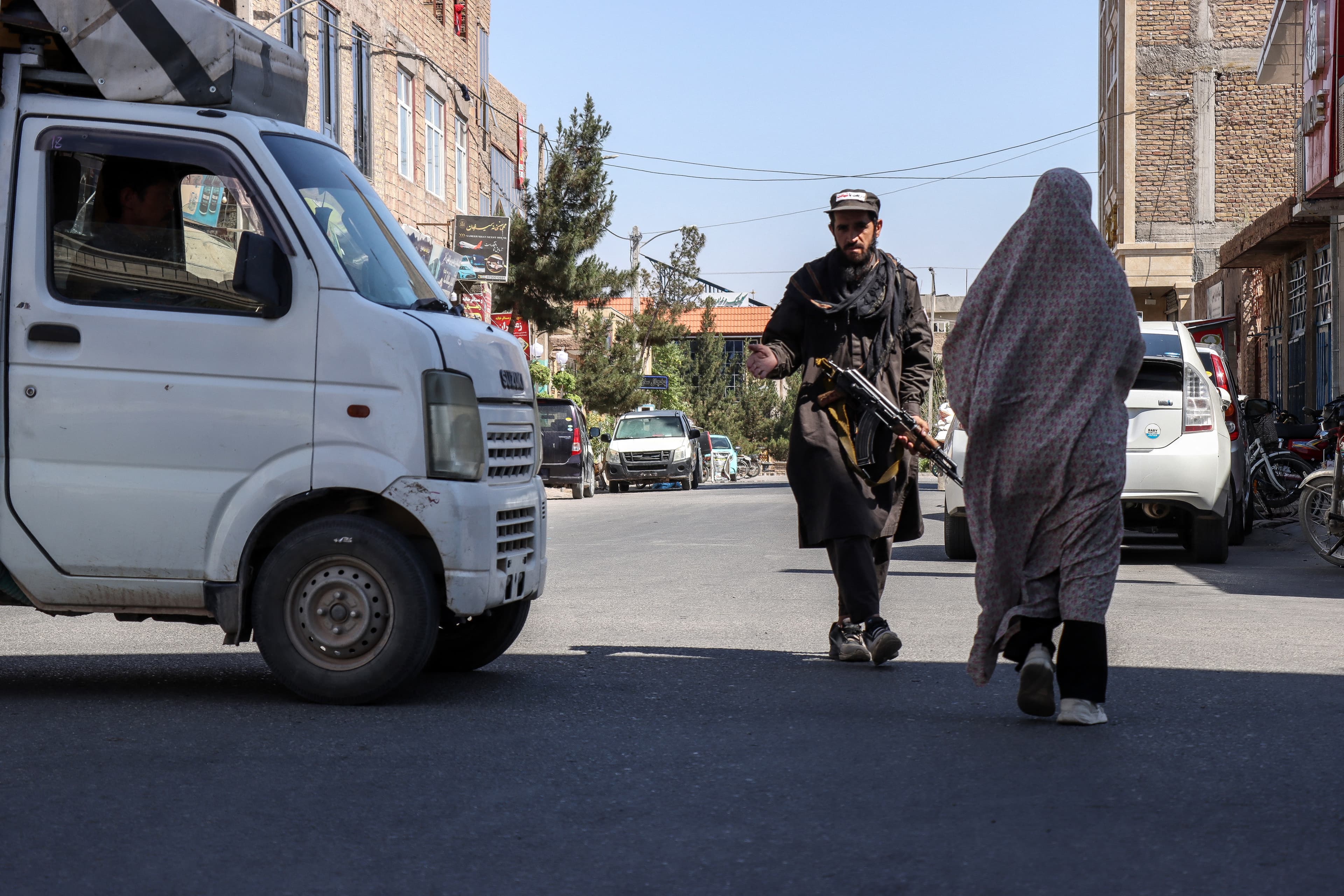 نەتەوە یەکگرتووەکان: لە هەڵمەتێکی تاڵیباندا دژی ژنان لە هیرات دوو کەس کوژران