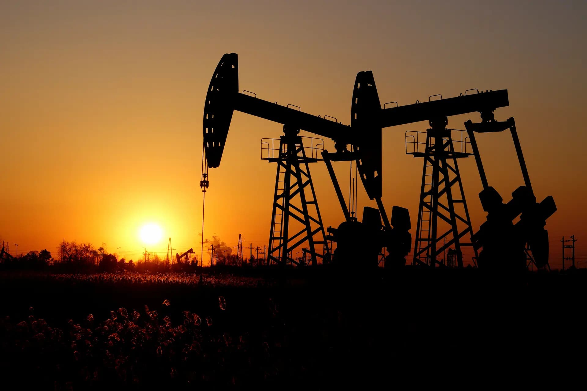 Daketina bihayê petrolê didome