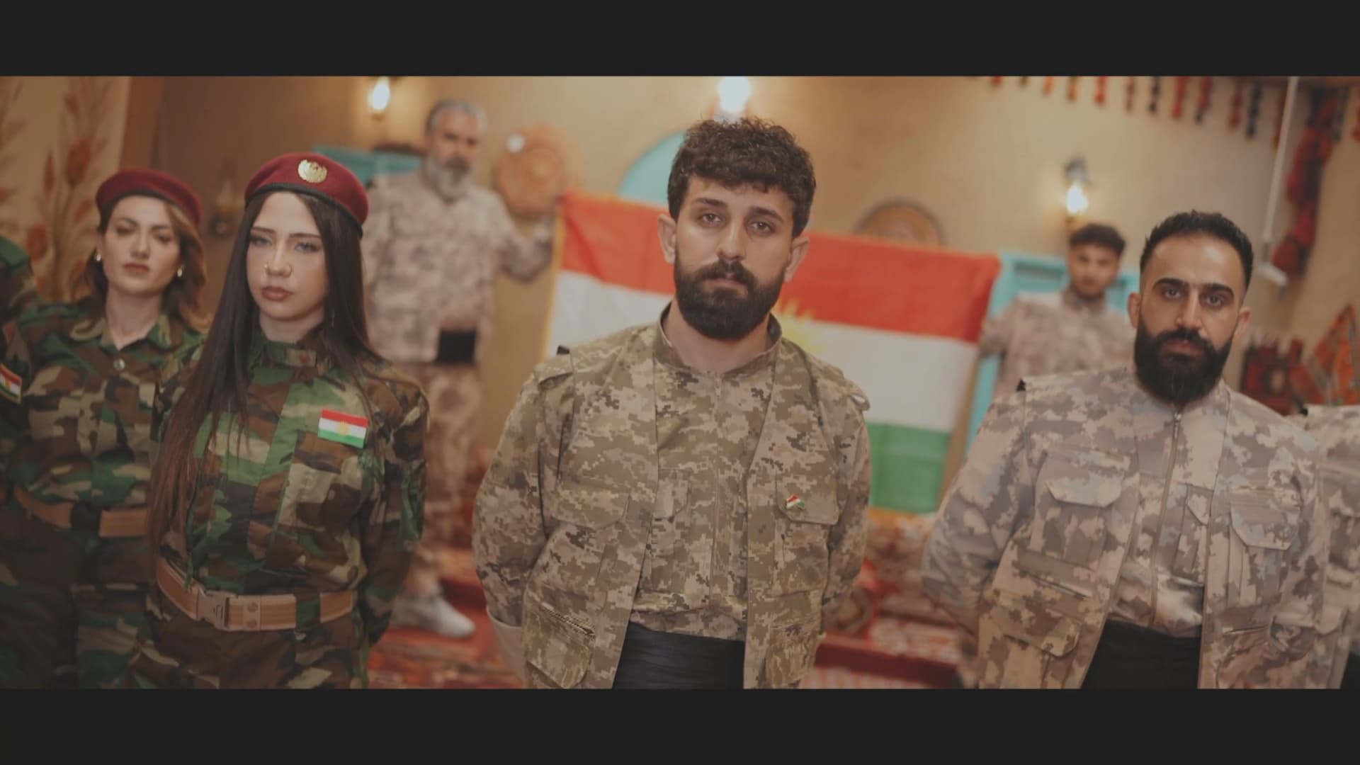 Rêvo Îskan cilên Kurdan li strana ‘We Will Rock You’yê kirin