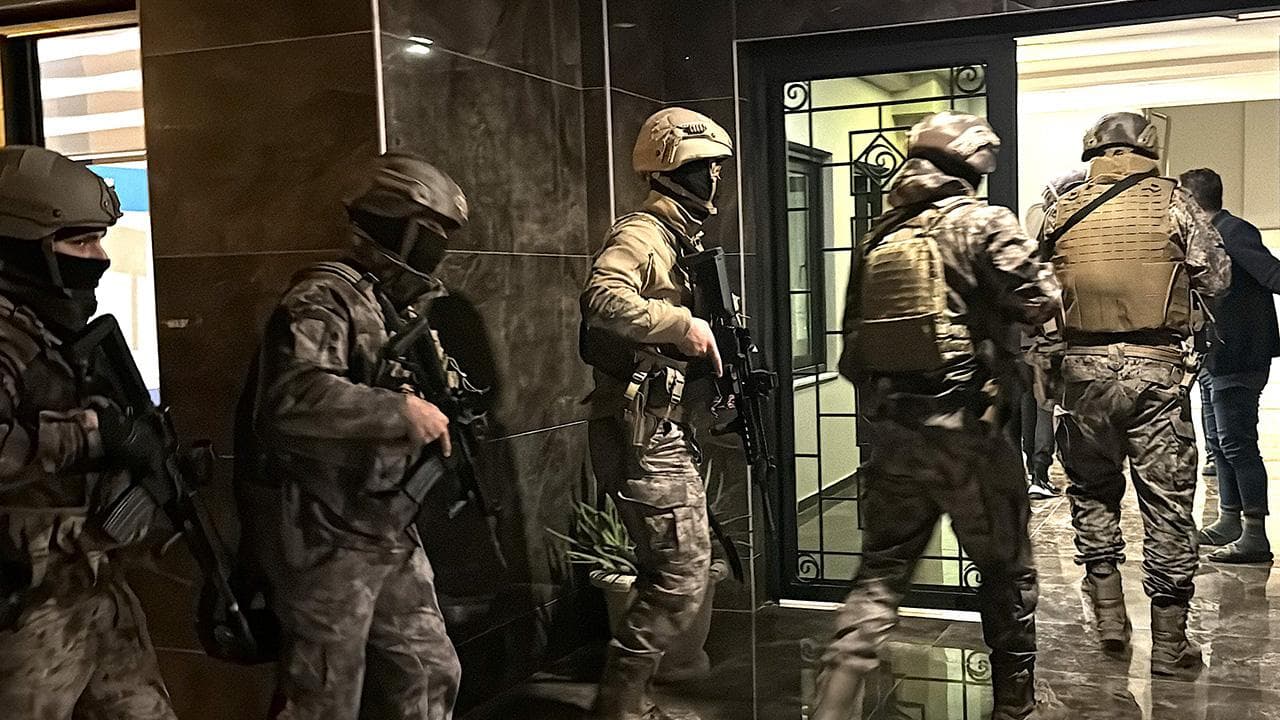 İnternette 'tetikçi' ilanı paylaşanlara operasyon: 258 gözaltı