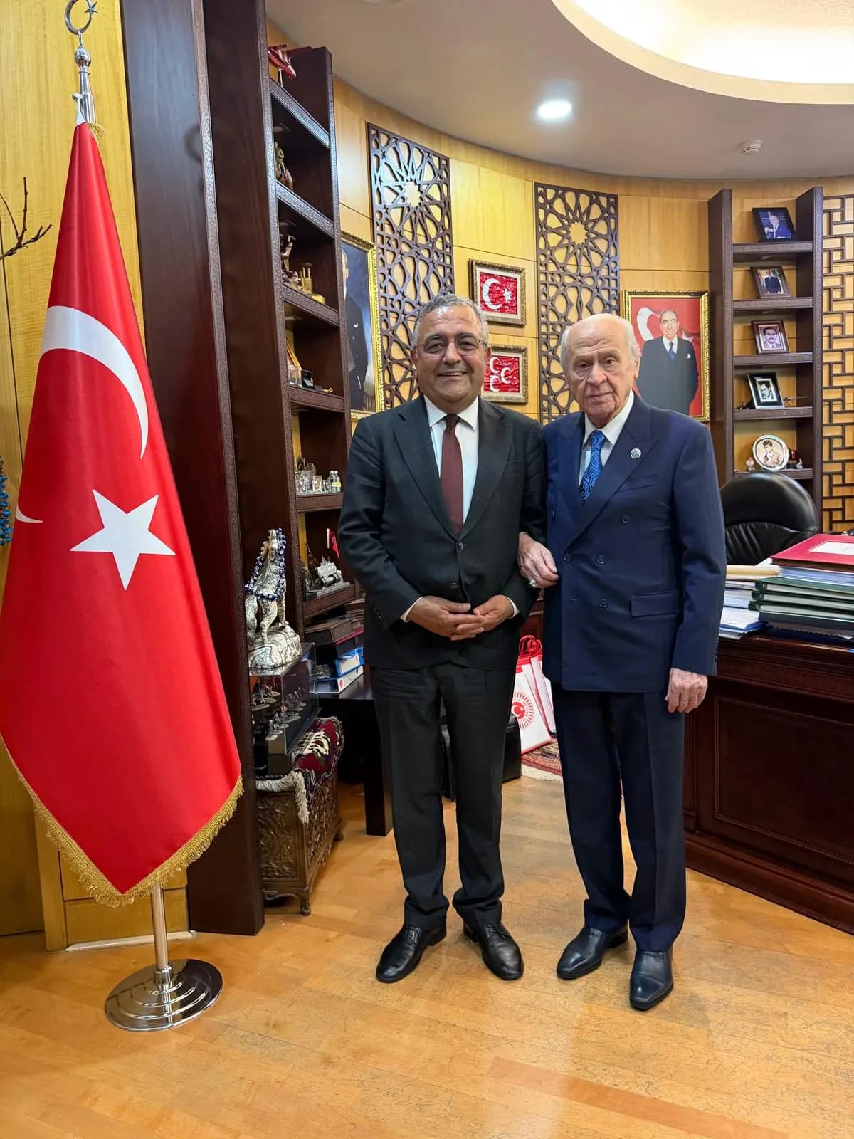 Sezgîn Tanrikulu çû cem Devlet Bahçelî