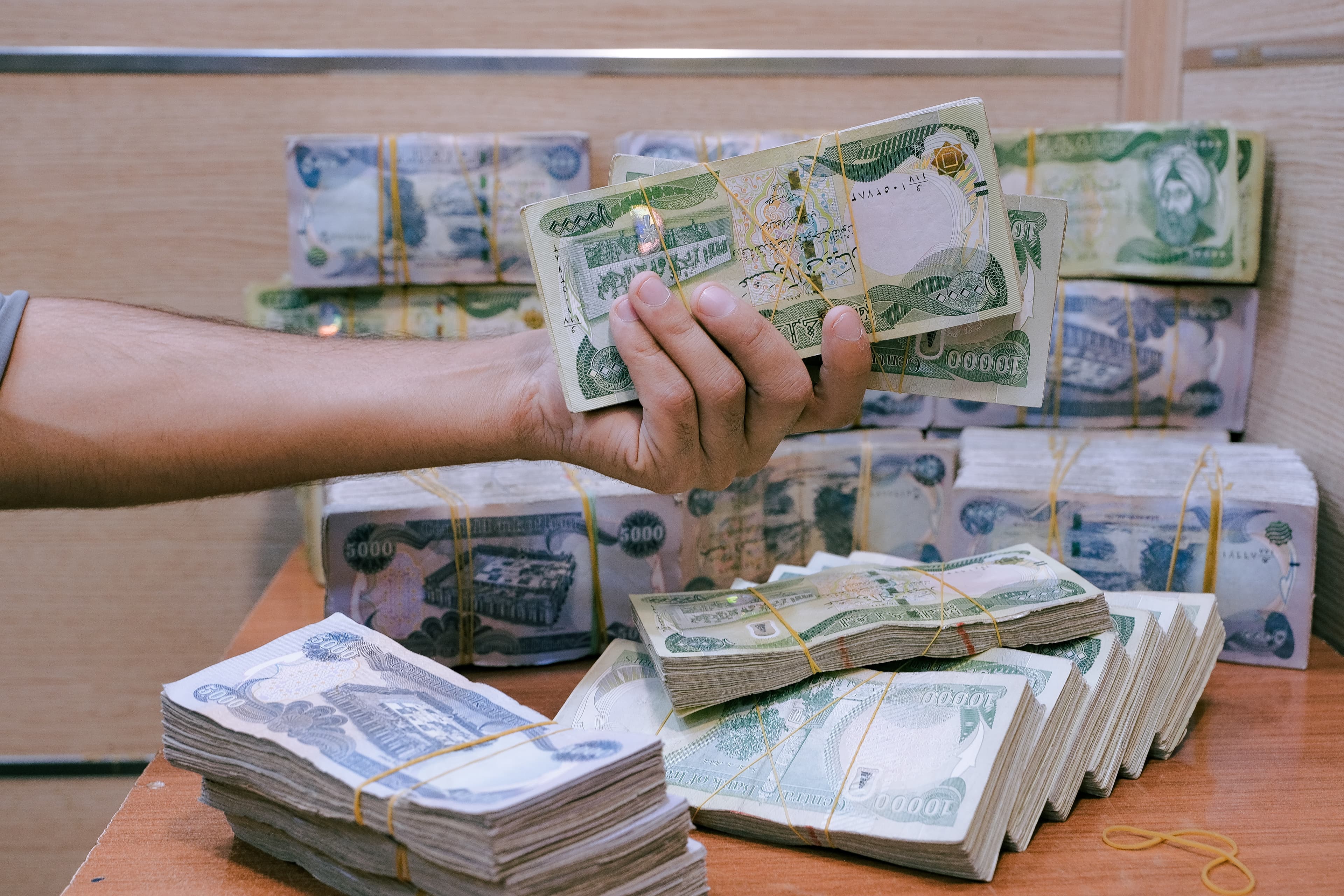 مووچەی مانگی ئایاری فەرمانبەرانی گرێبەست دابەشدەکرێت