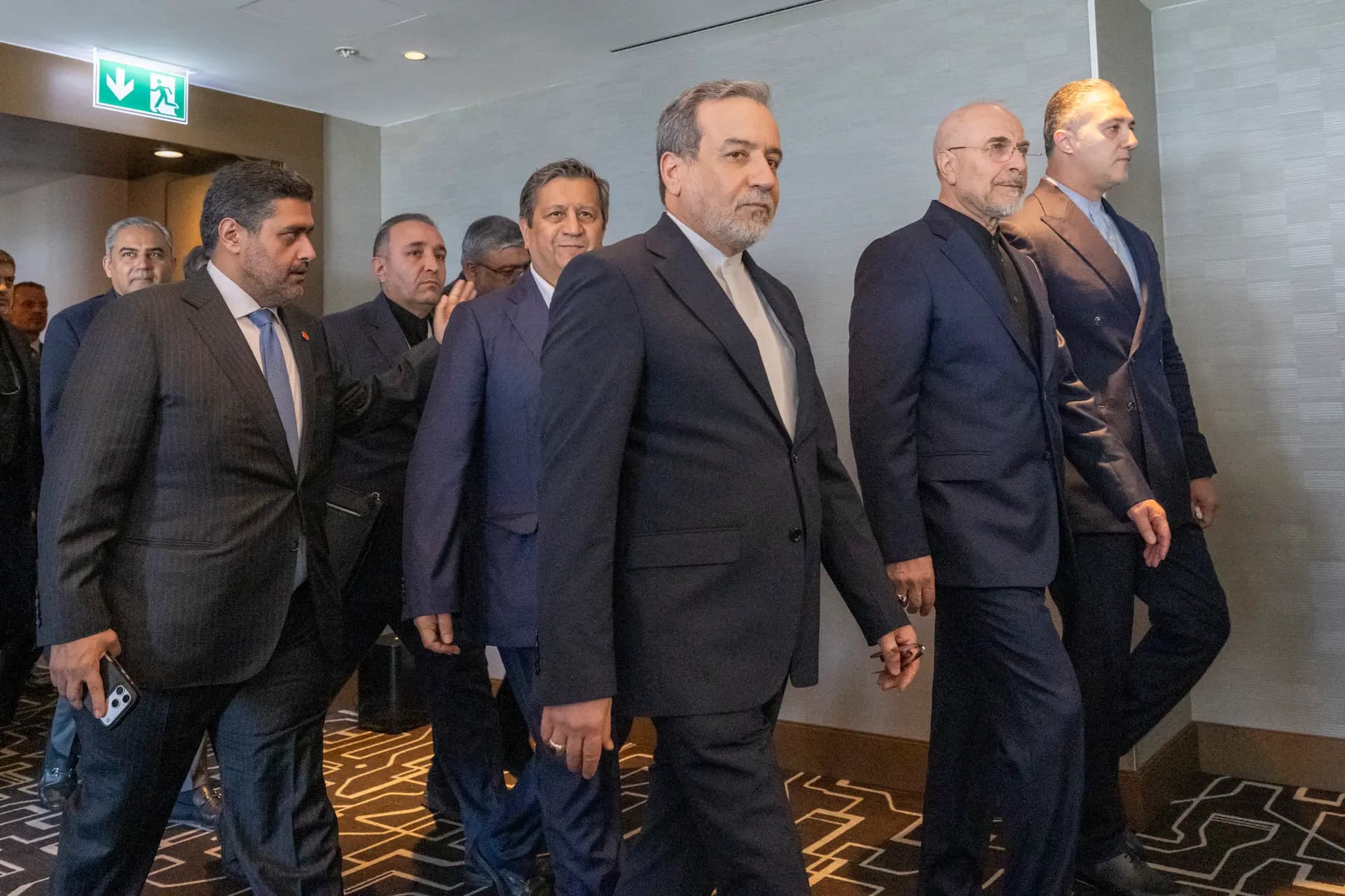 İran basını heyetin müzakere alanını terk ettiğini yazdı, ABD’li diplomat yalanladı