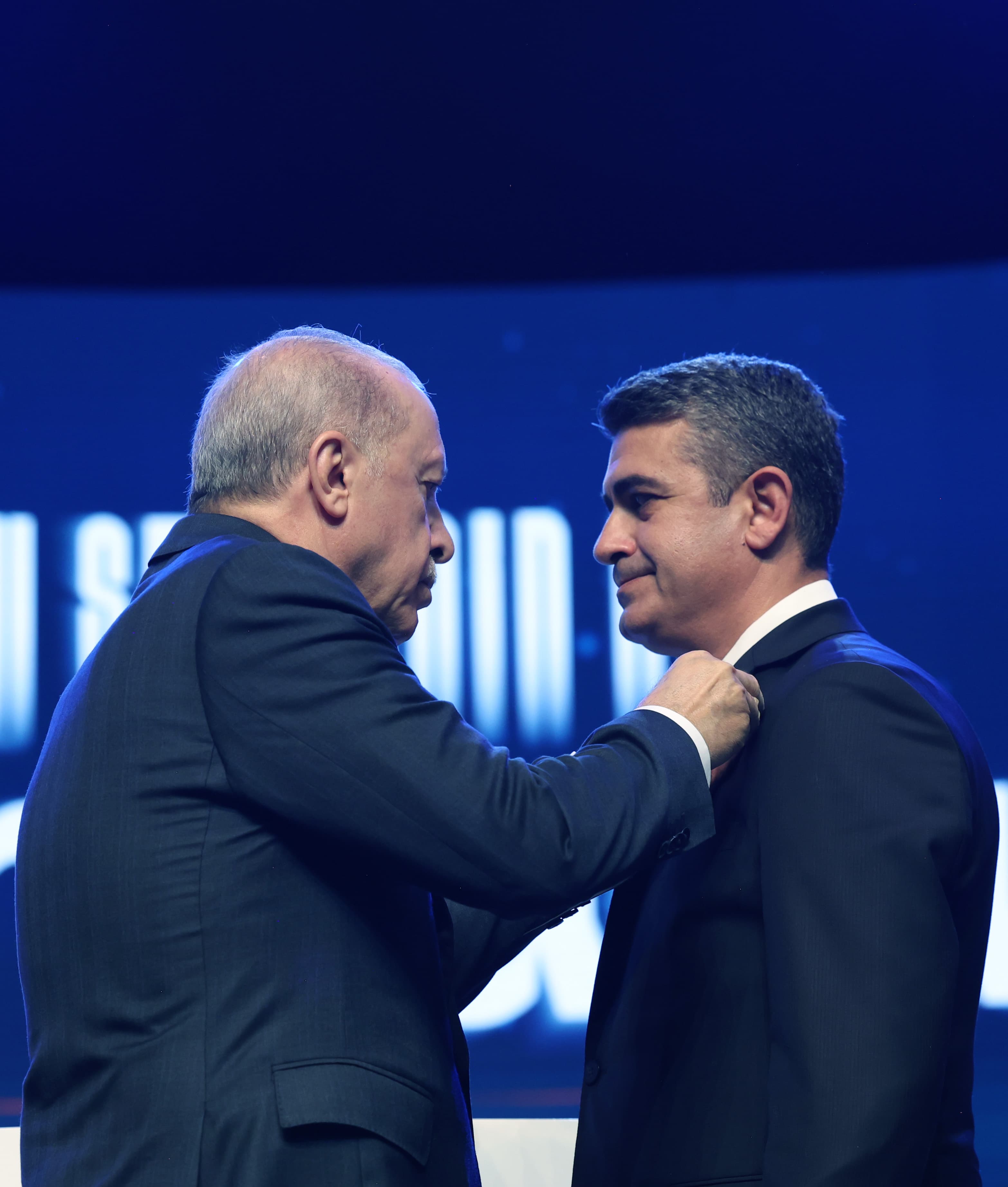 CHP'den istifa eden Haymana Belediye Başkanı Levent Koç AK Parti'ye katıldı