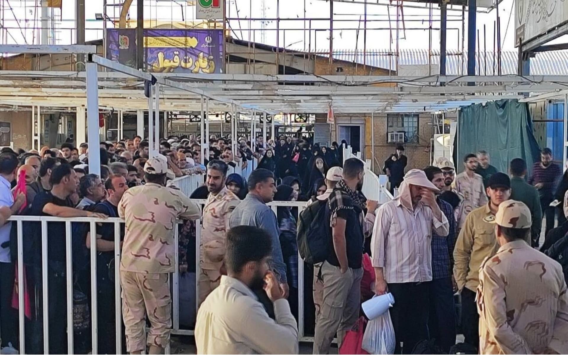 پارێزگاری ئیلام: تائێستا زیاتر لە 106 هەزار زیارەتکار لە دەروازەی مێهرانەوە چوونەتە عێراق