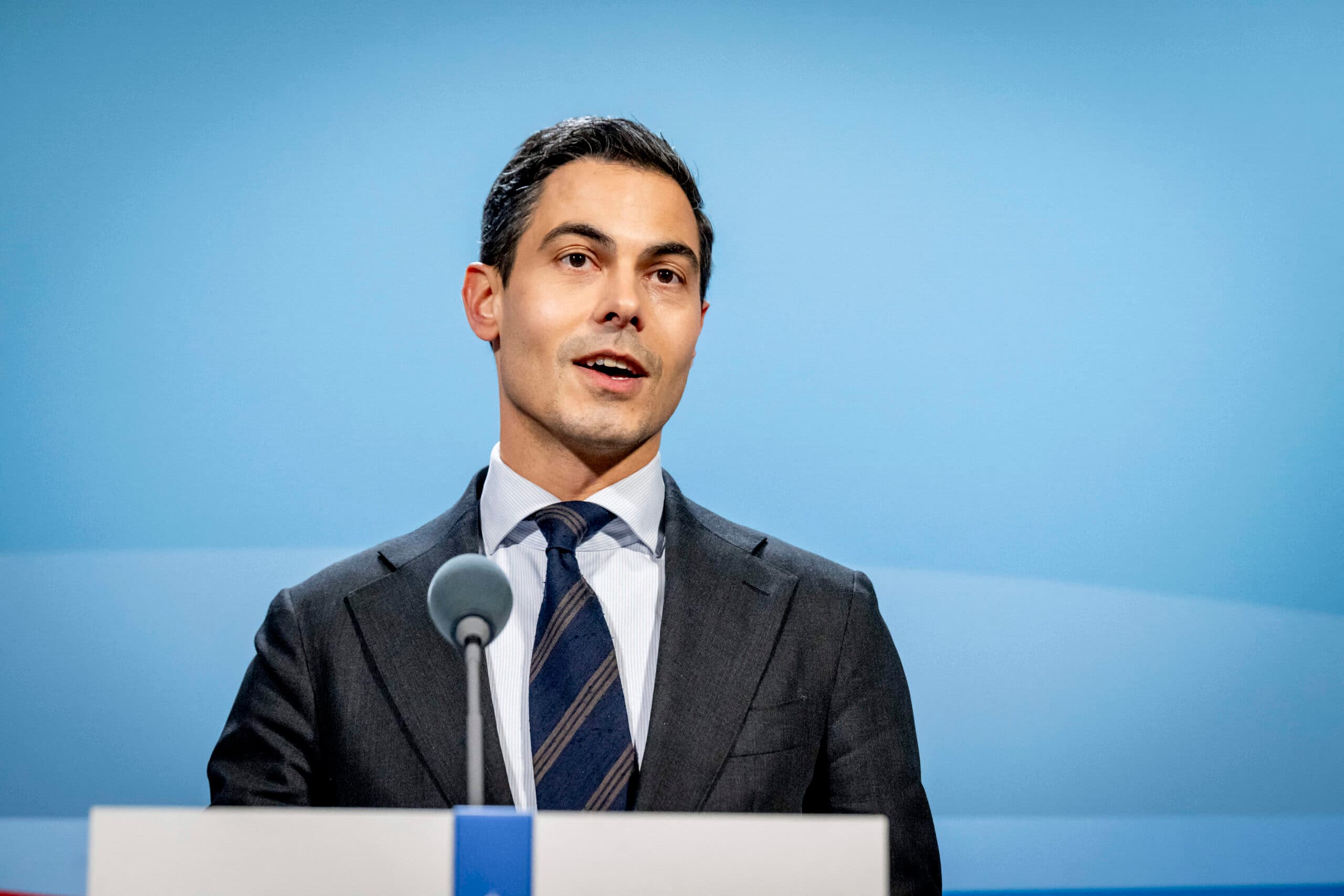 سەرۆکوەزیرانی هۆڵەندا بۆ زەیدی: بەرەنگاربوونەوەی گەندەڵی سەقامگیری بۆ عێراق دەهێنێت