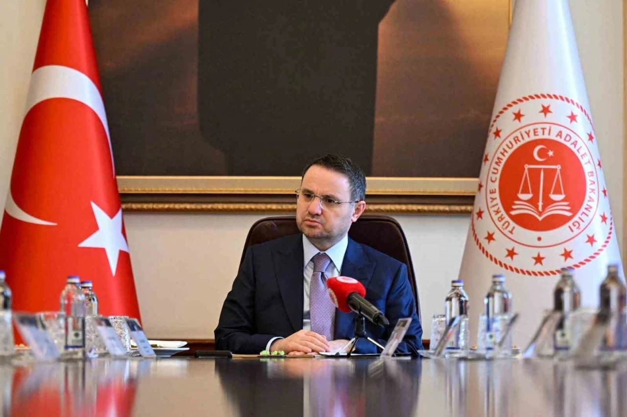 Gürlek: 2026'nın ilk yarısında 31 ülkeden 197 şahıs Türkiye'ye teslim edildi