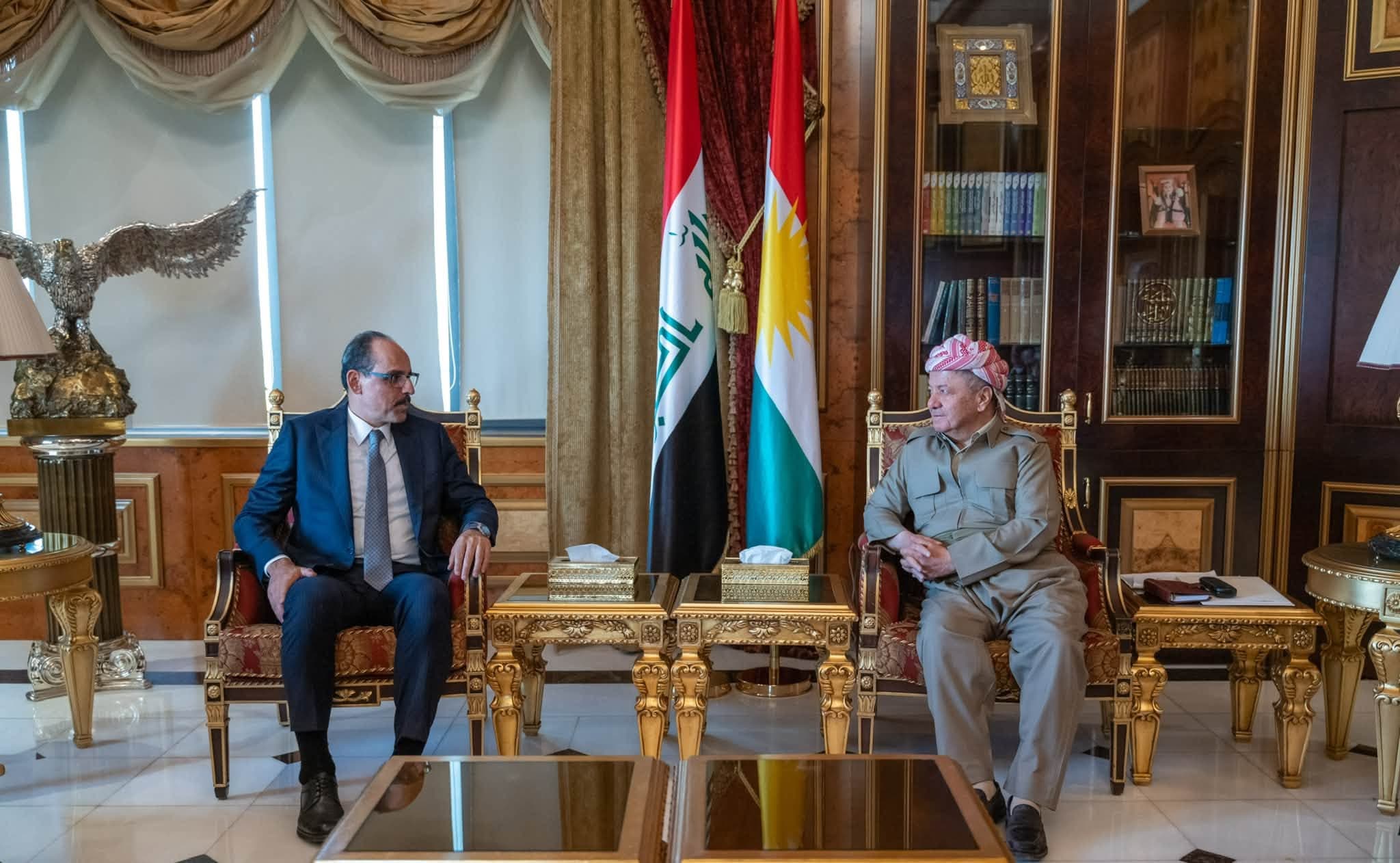 سەرۆک بارزانی و ئیبراهیم کاڵن لە پیرمام کۆبوونەوە