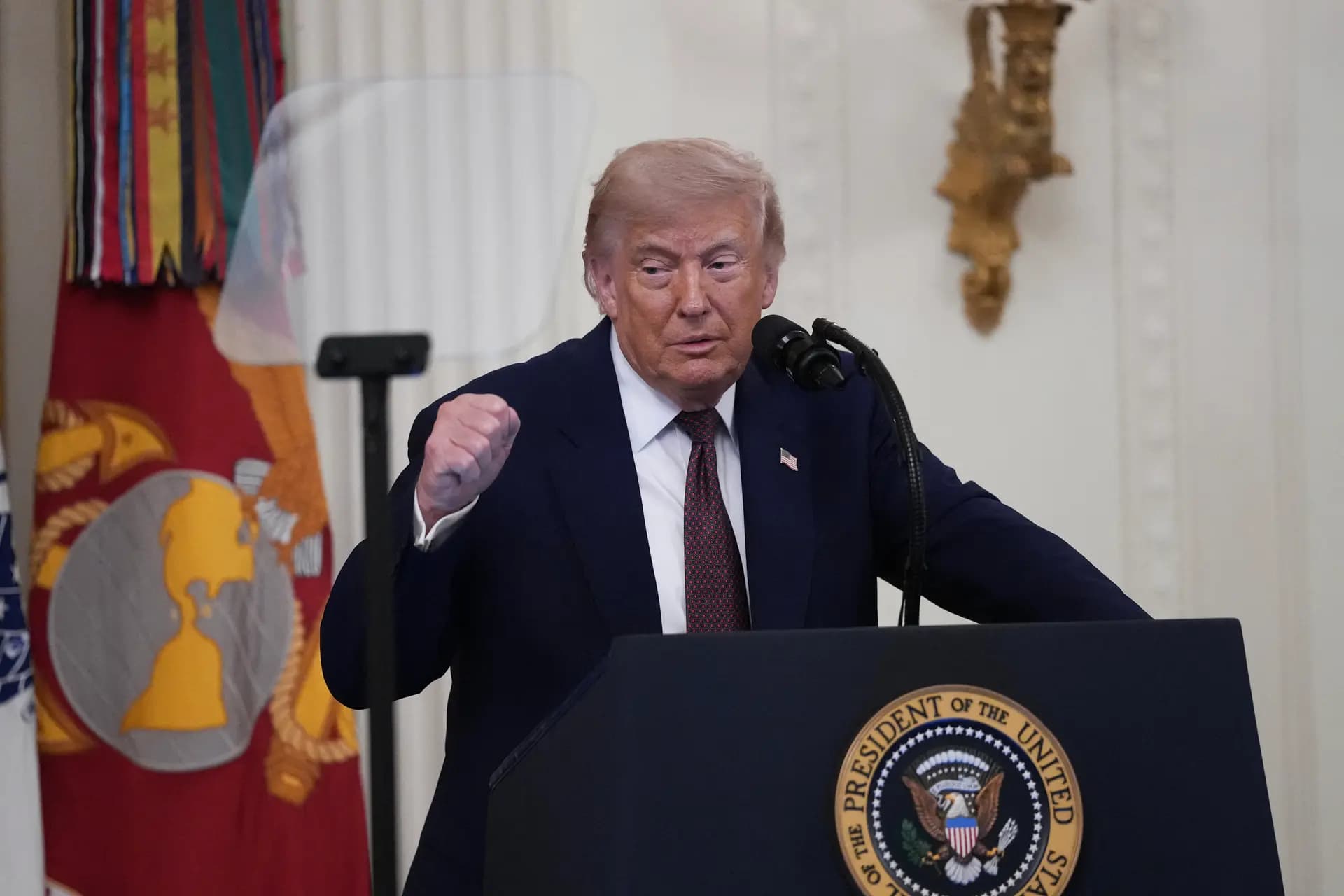 Trump: Amerîka derbasî serdemeke zêrîn bûye