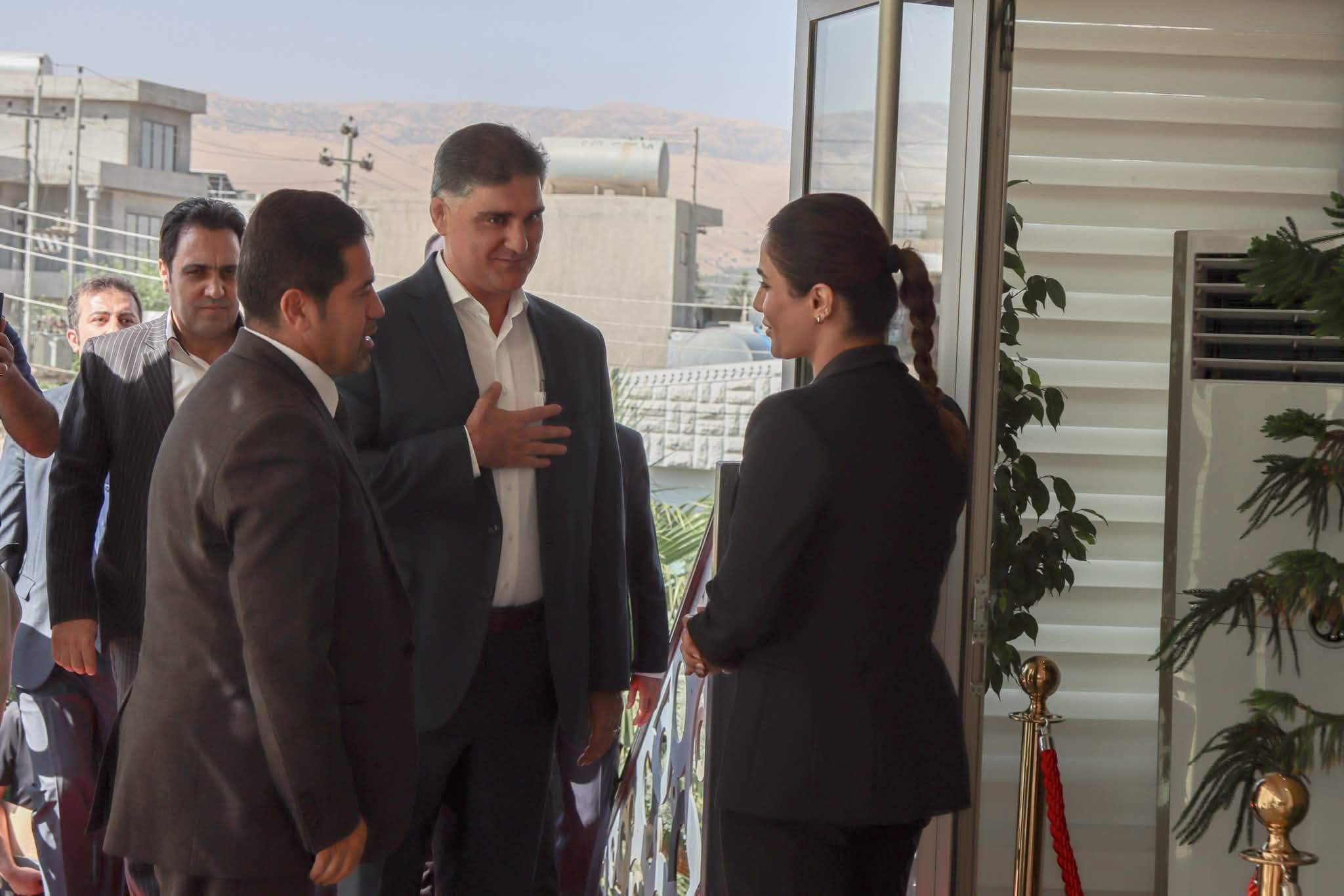 بەرپرسانی هەڵەبجە لەگەڵ شاندێکی شاری پاوە کۆبوونەوە؛ کێشەکانی دەروازەی شوشمێ تاوتوێکران