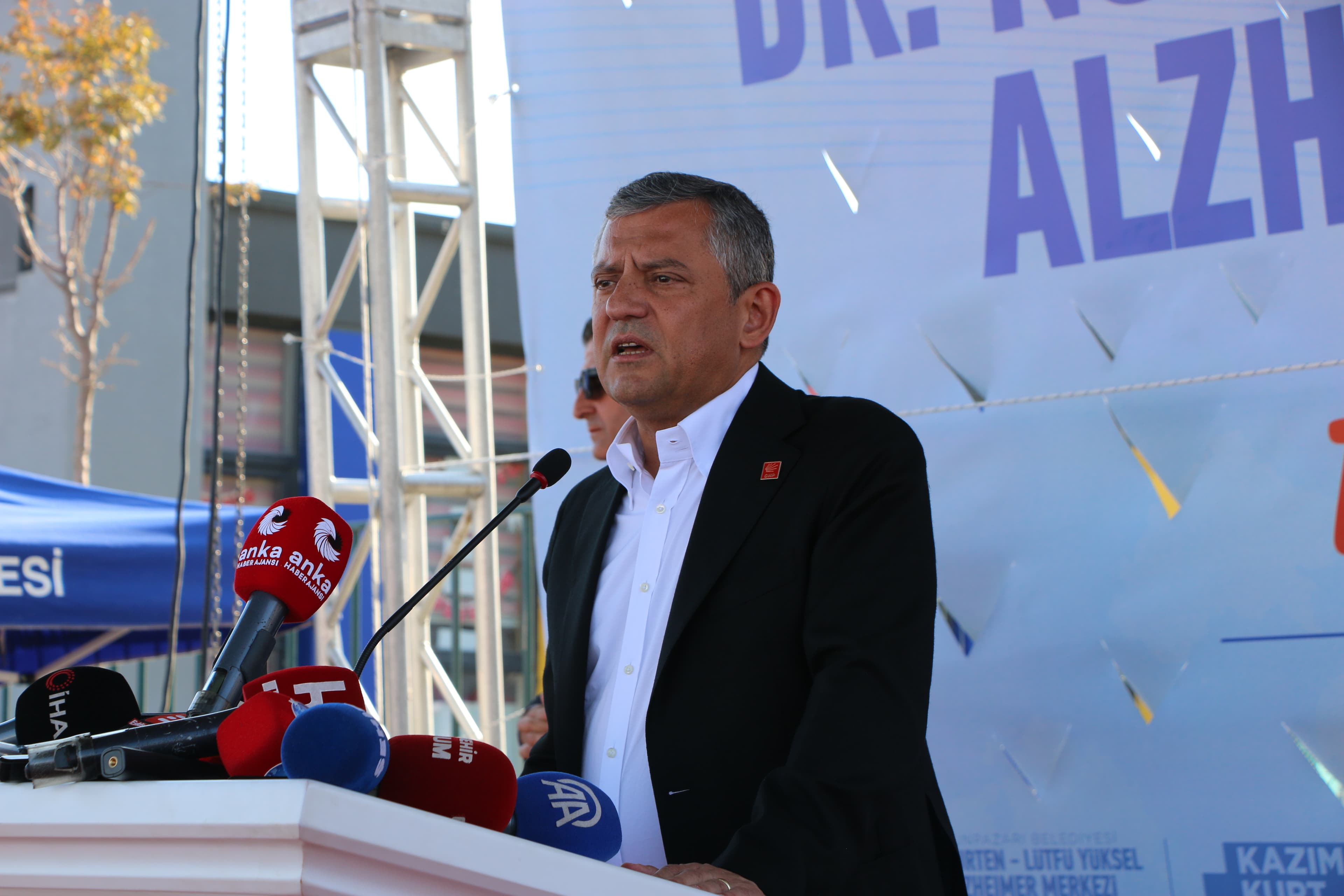 NATO Zirvesi sürerken Özgür Özel’den Çin ve Rusya çıkışı