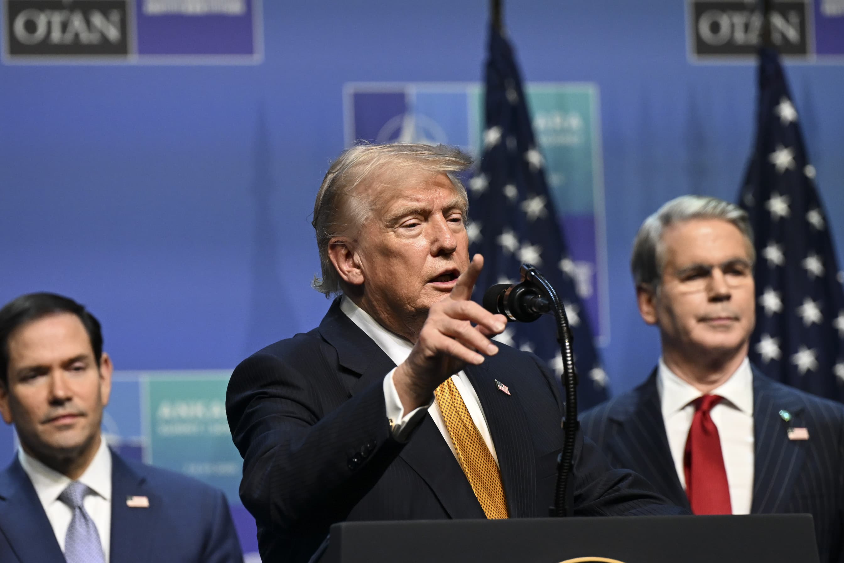 Trump: NATO Zirvesi çok başarılı geçti, Erdoğan'a teşekkür ediyorum