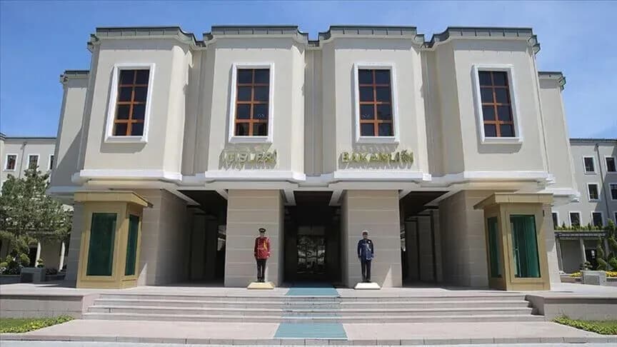13 ülkede operasyon: 54 firari Türkiye'ye teslim edildi